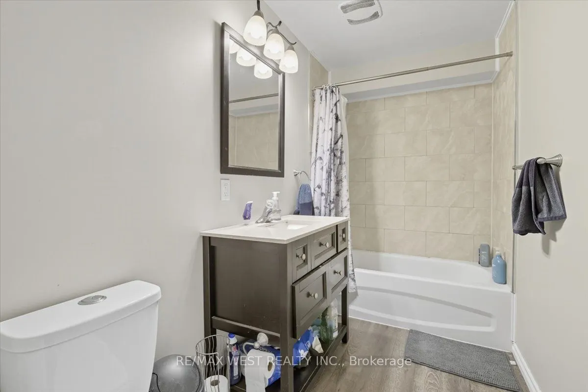 816 Brealey Drive
