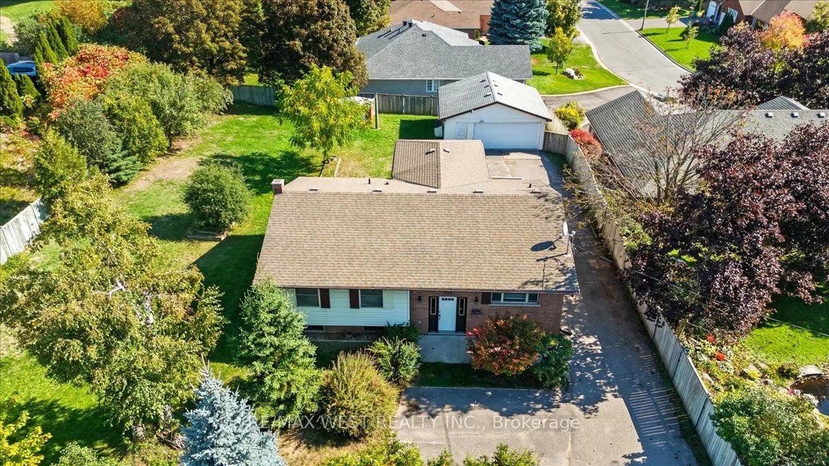 816 Brealey Drive