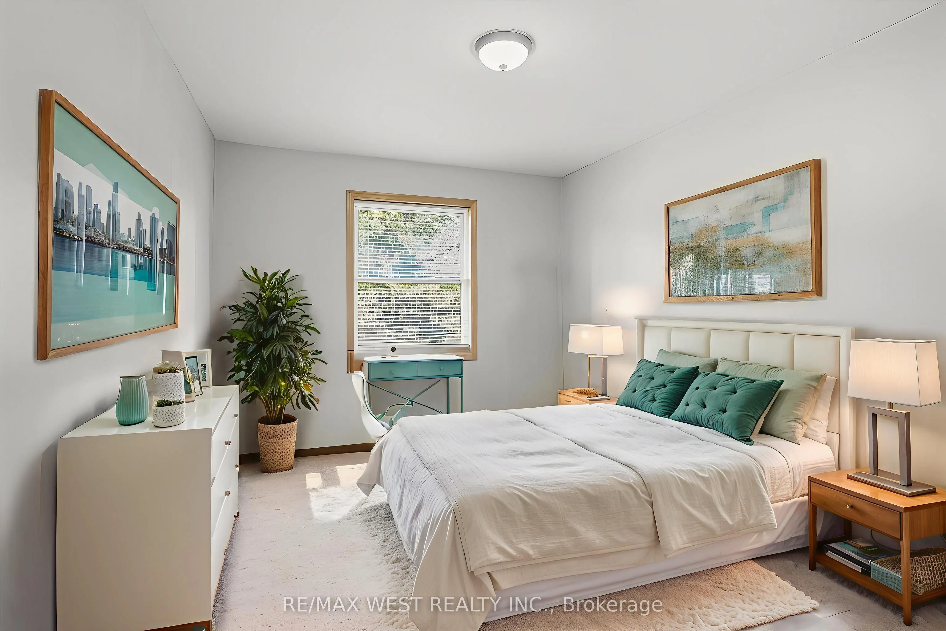 816 Brealey Drive