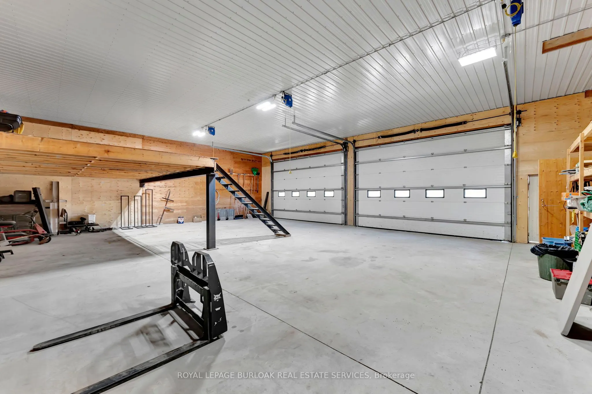70 Governors Road E
