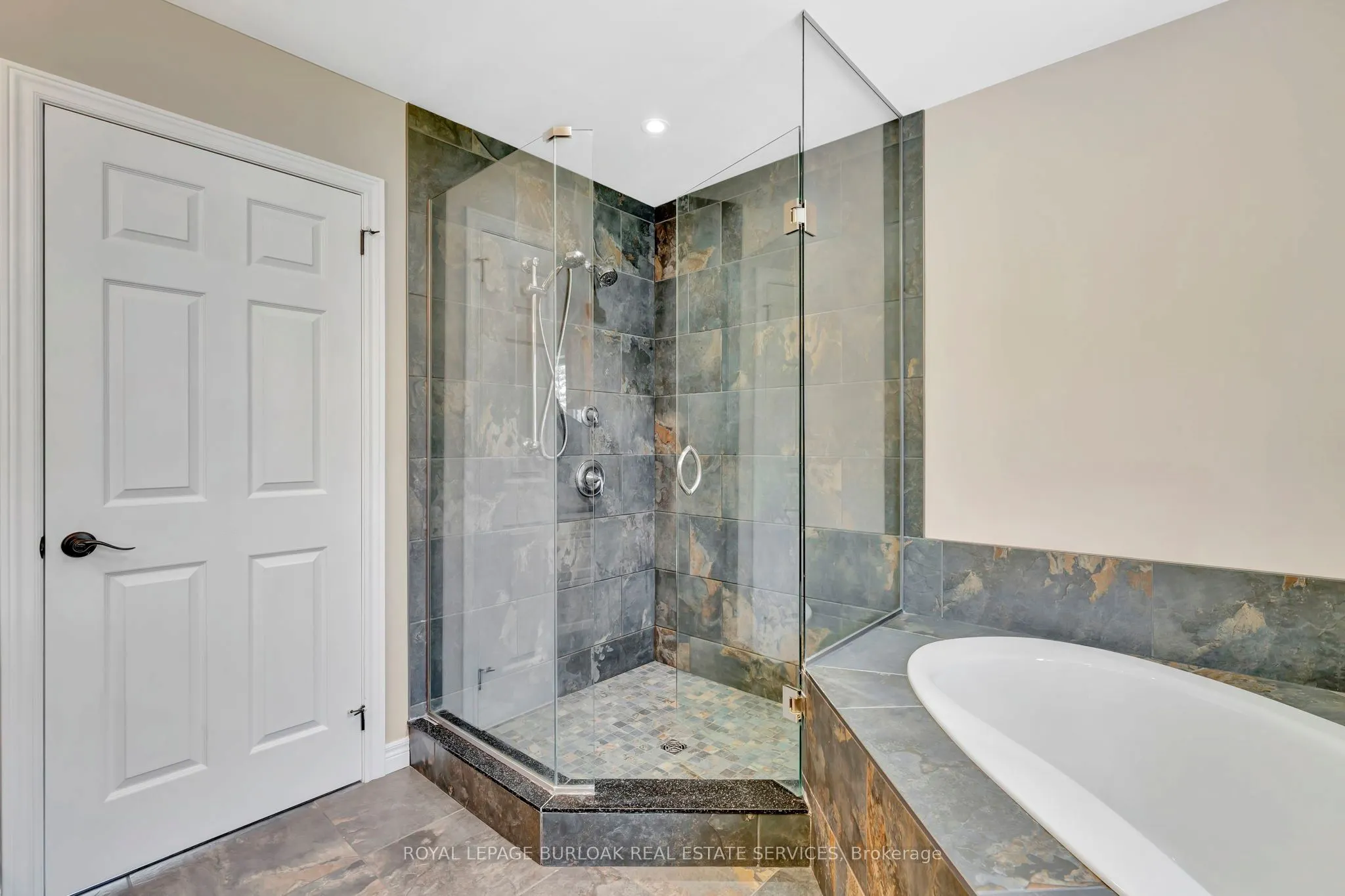 70 Governors Road E