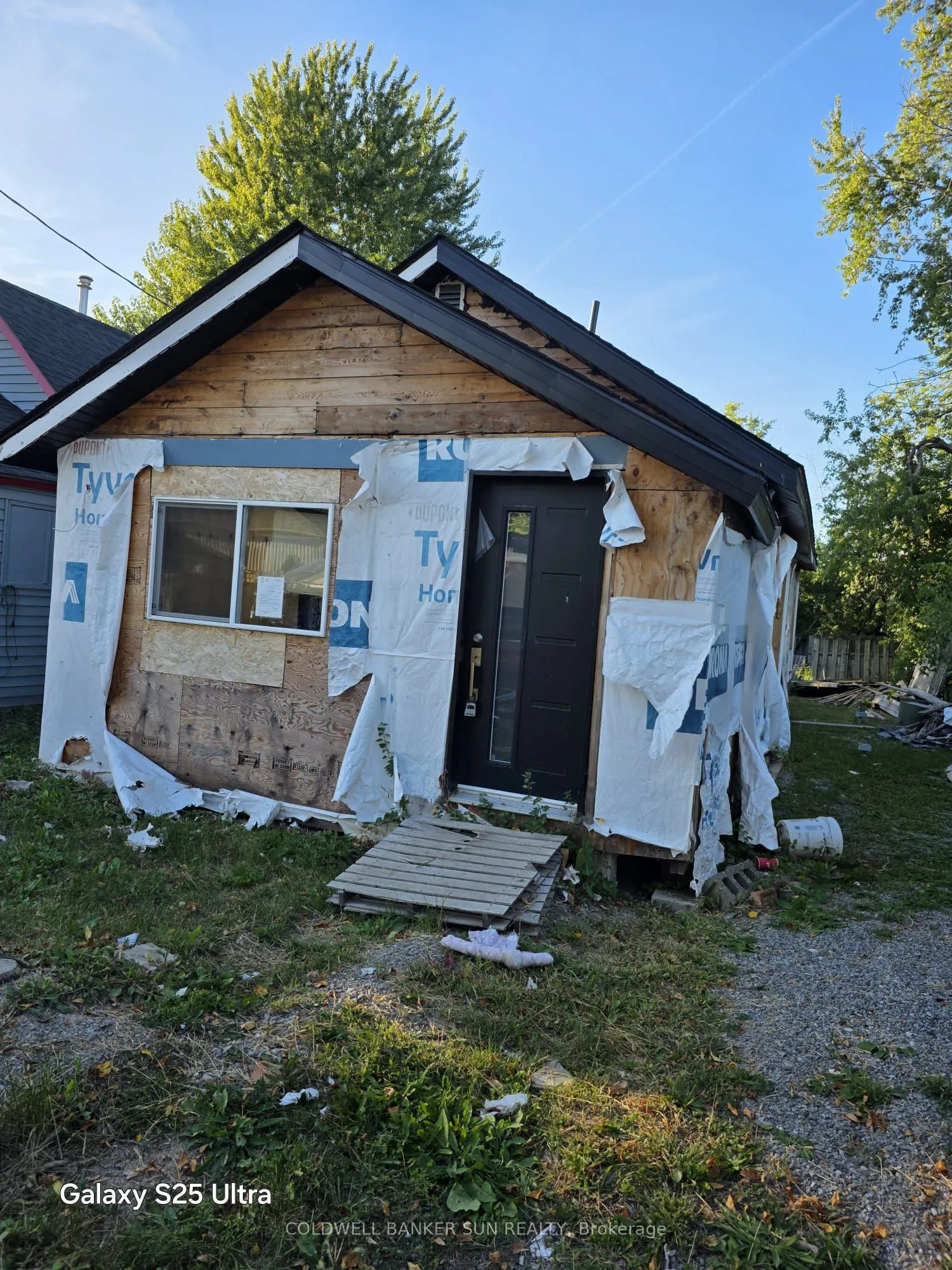 16 Maccabee Avenue