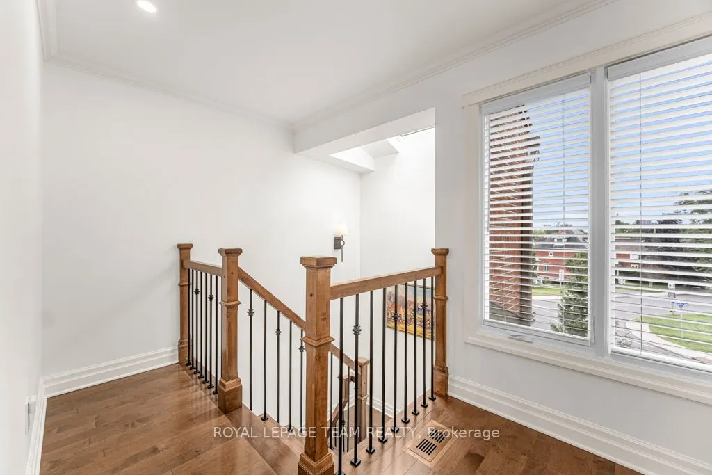 30 Belvedere Crescent, #7