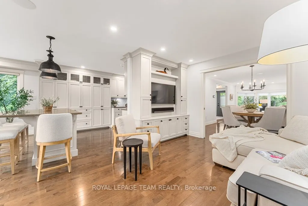 30 Belvedere Crescent, #7
