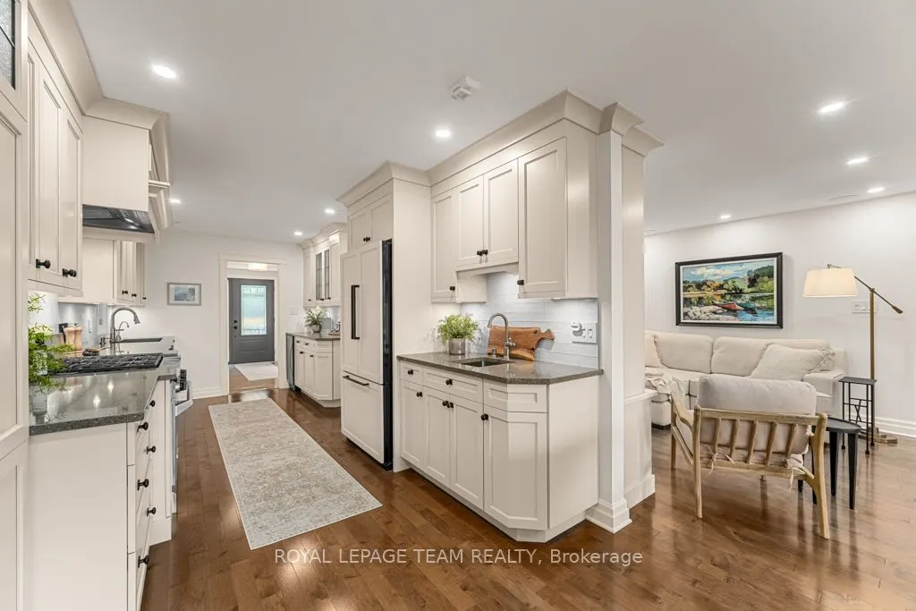 30 Belvedere Crescent, #7