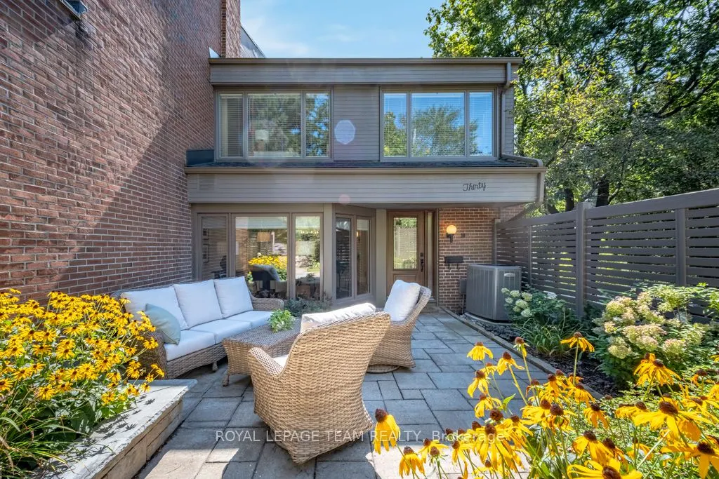 30 Belvedere Crescent, #7