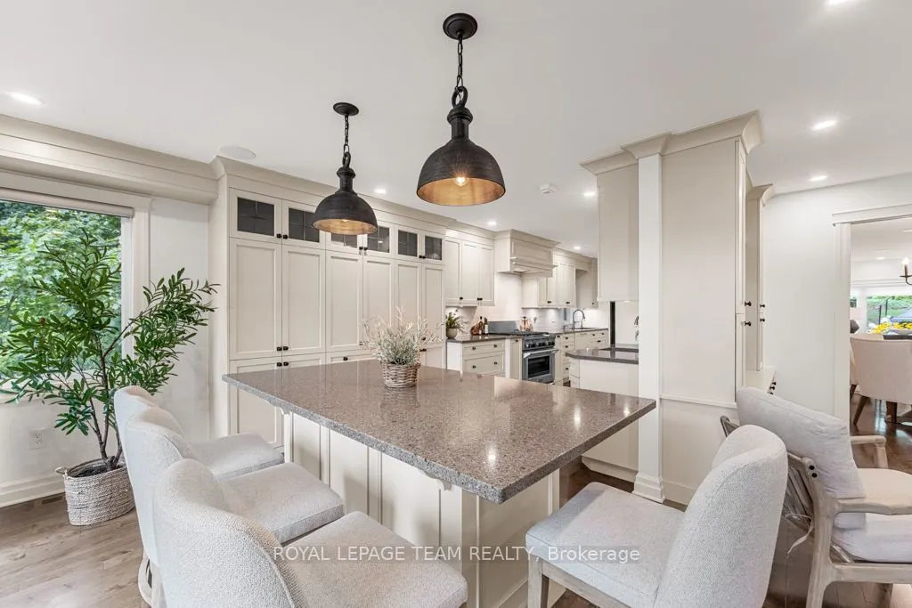 30 Belvedere Crescent, #7