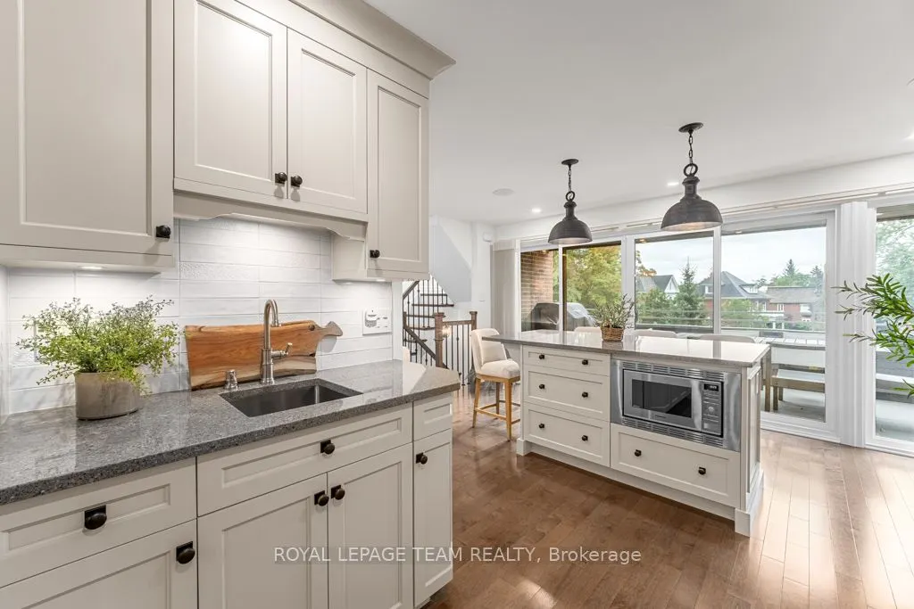 30 Belvedere Crescent, #7