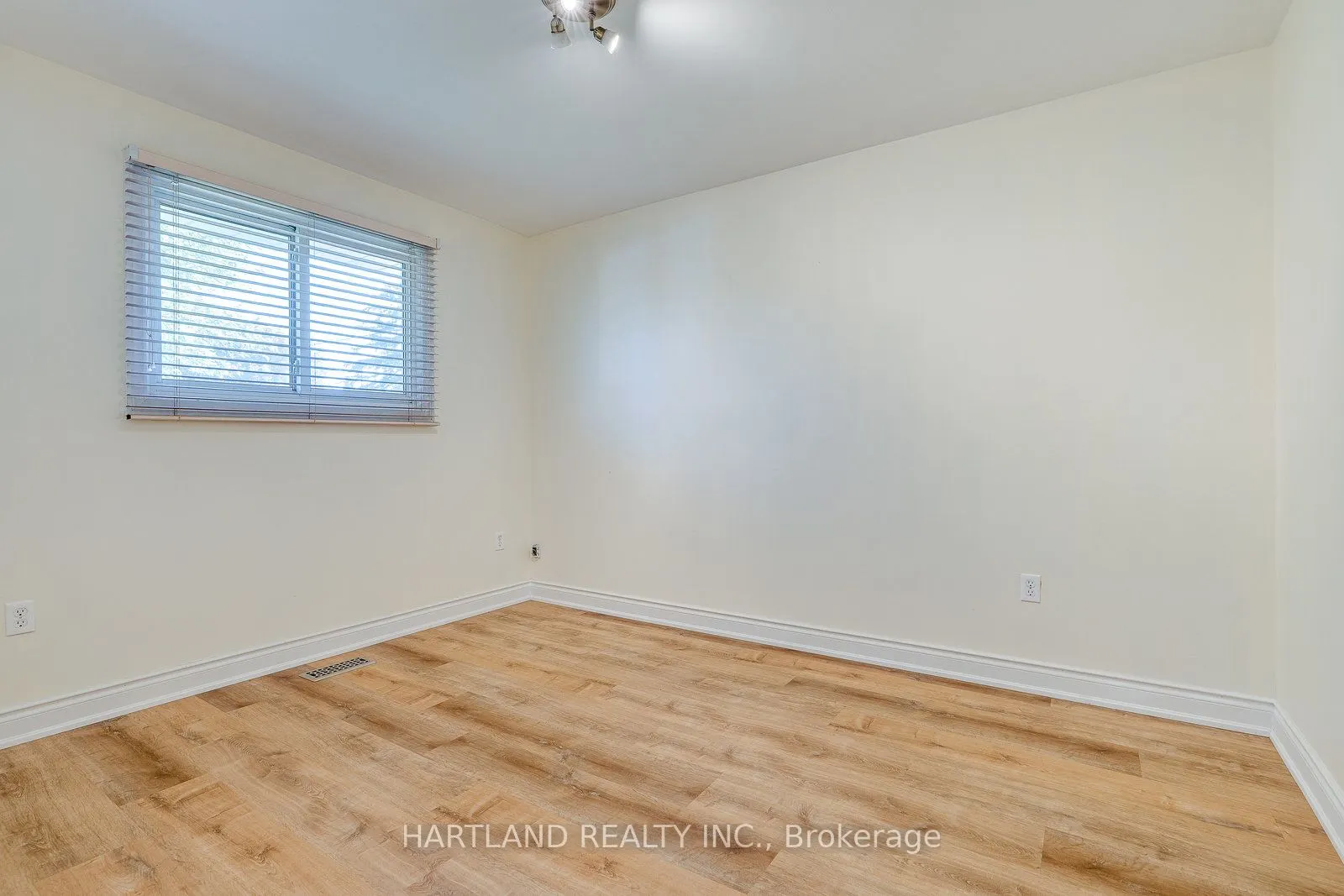 11 Maitland Avenue