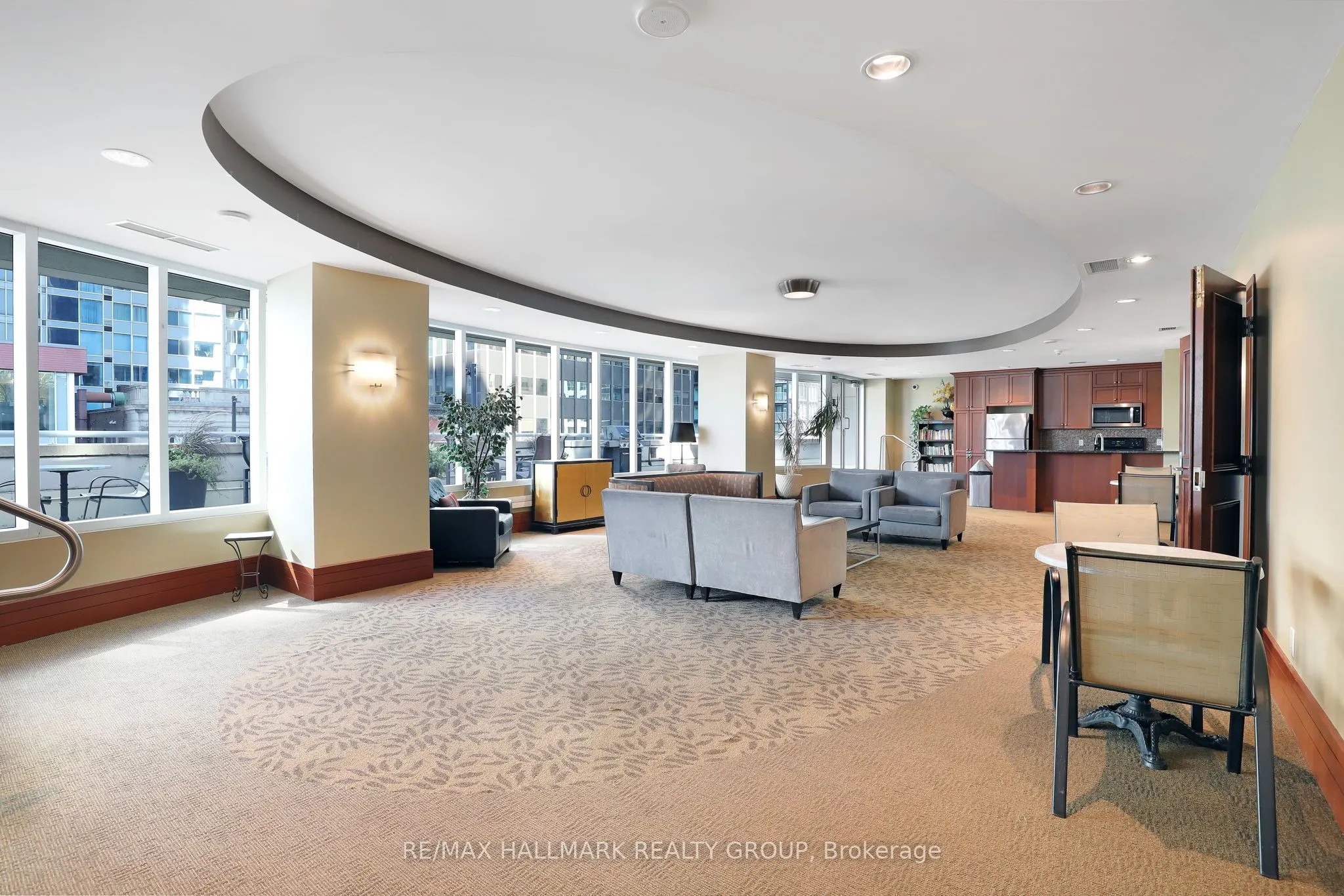 200 Rideau Street, #504