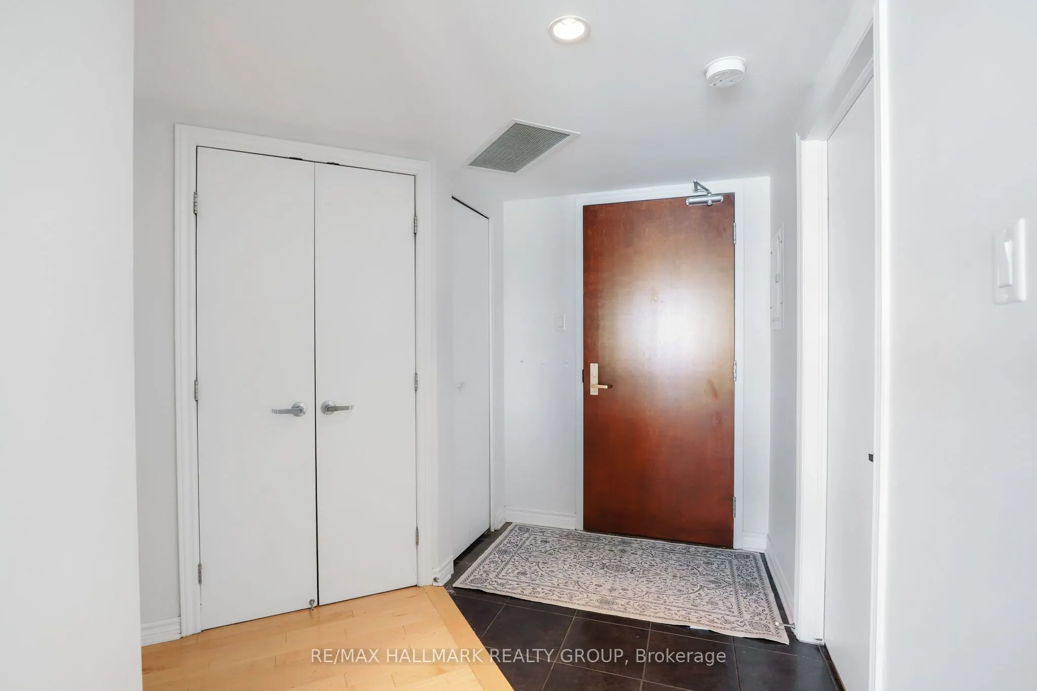 200 Rideau Street, #504