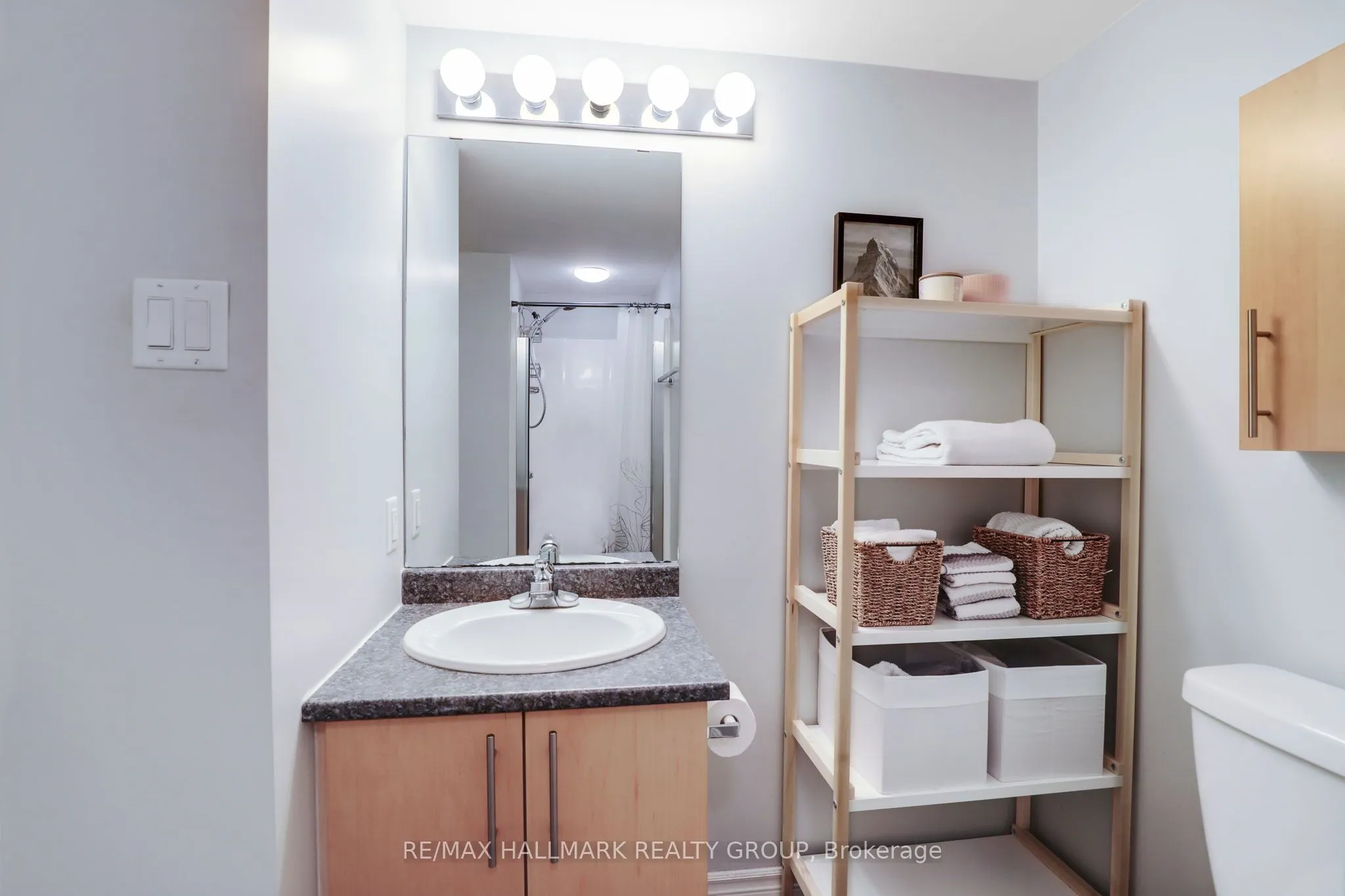 200 Rideau Street, #504