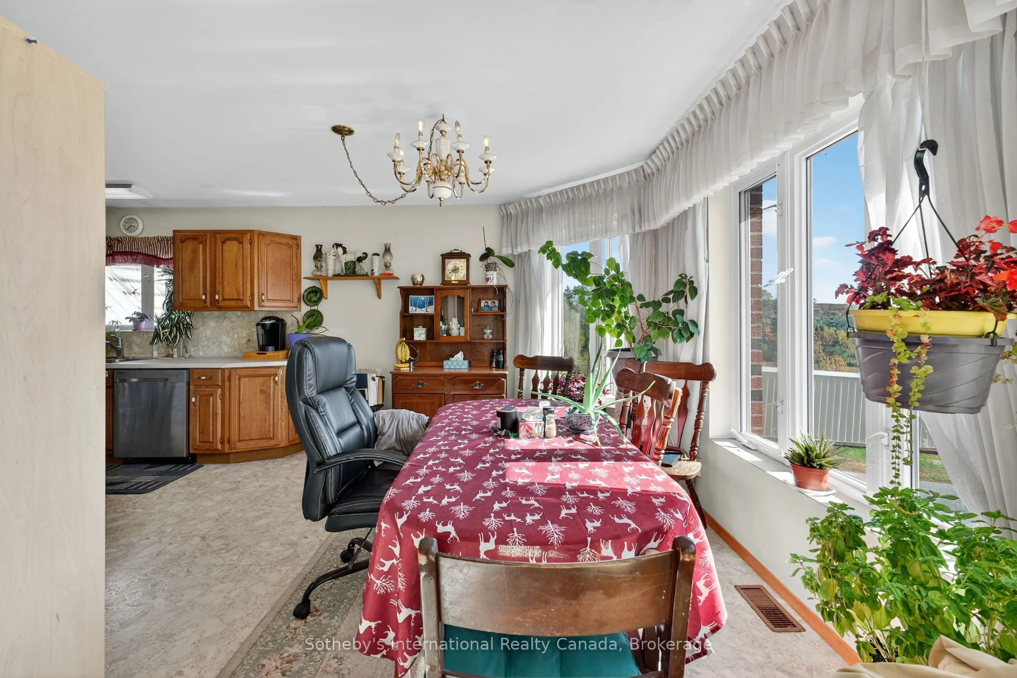 122 McFadden Line