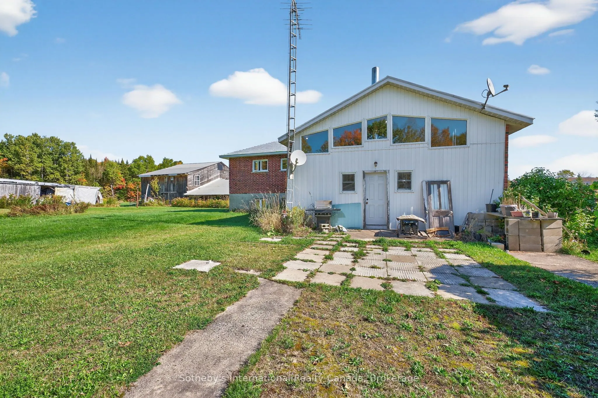 122 McFadden Line