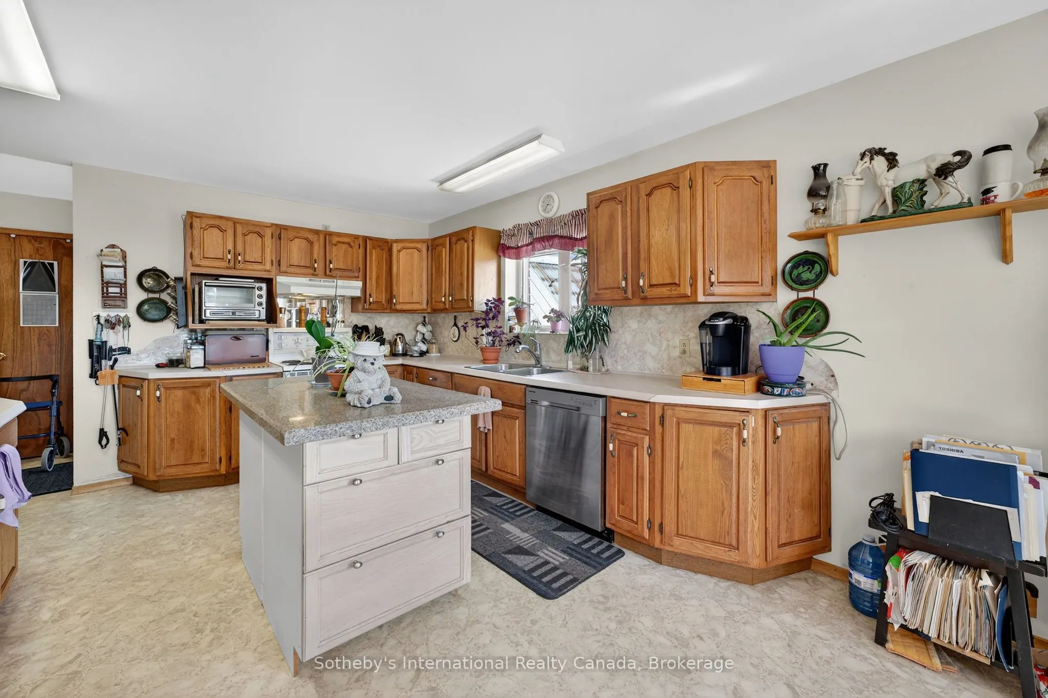 122 McFadden Line