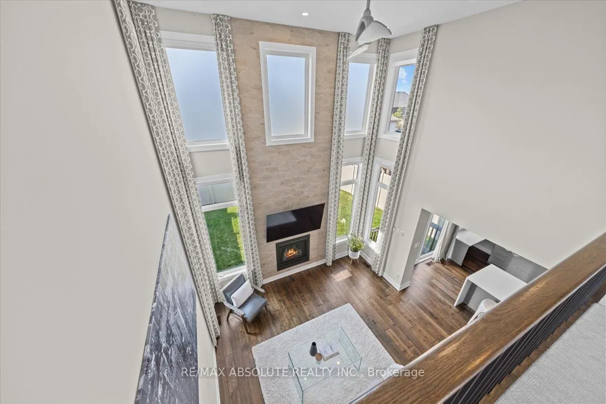 332 Haliburton Heights