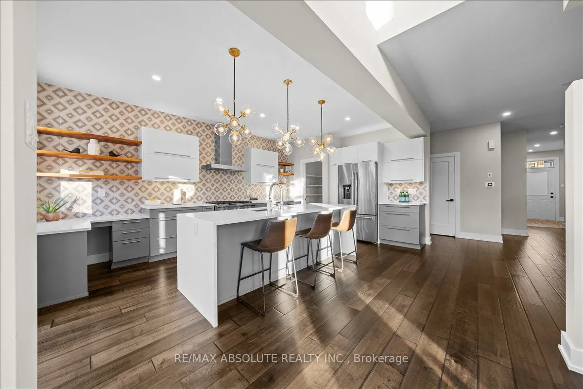 332 Haliburton Heights