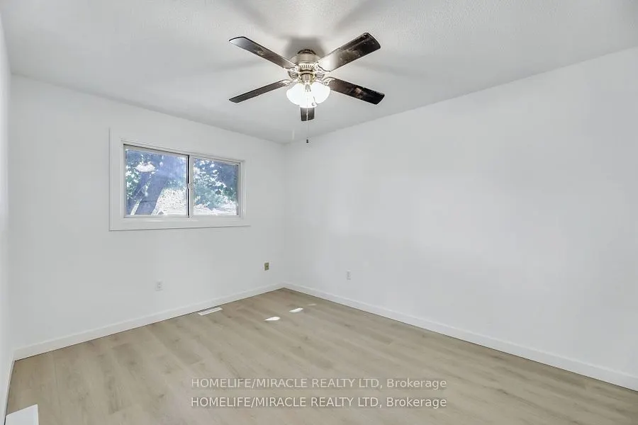 291 Portsmouth Crescent E