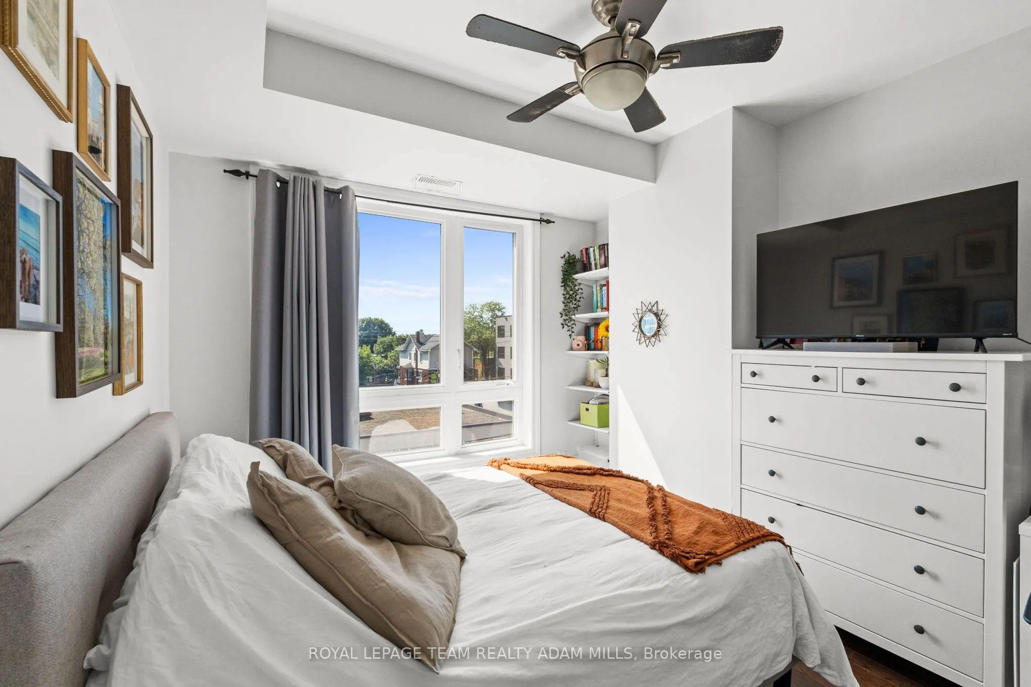 429 Kent Street, #408