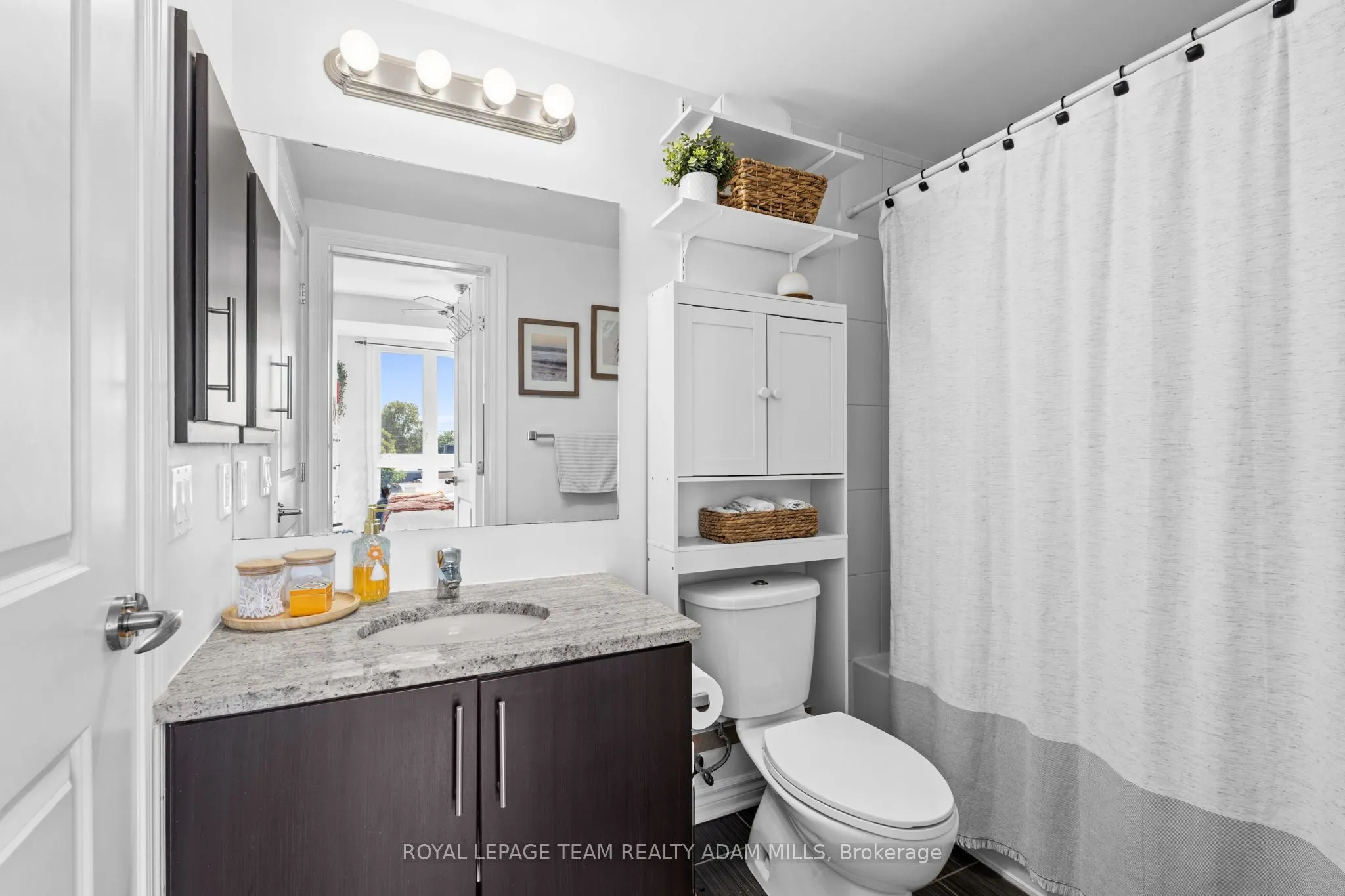 429 Kent Street, #408