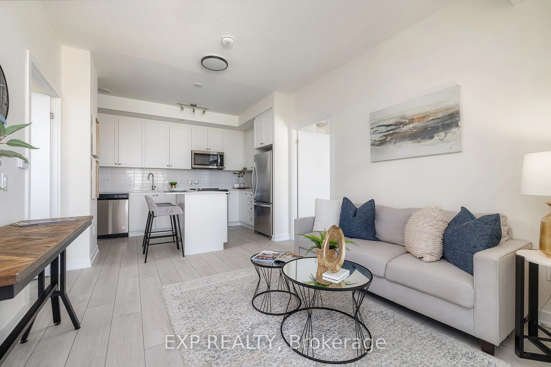 55 DUKE Street W, #1401