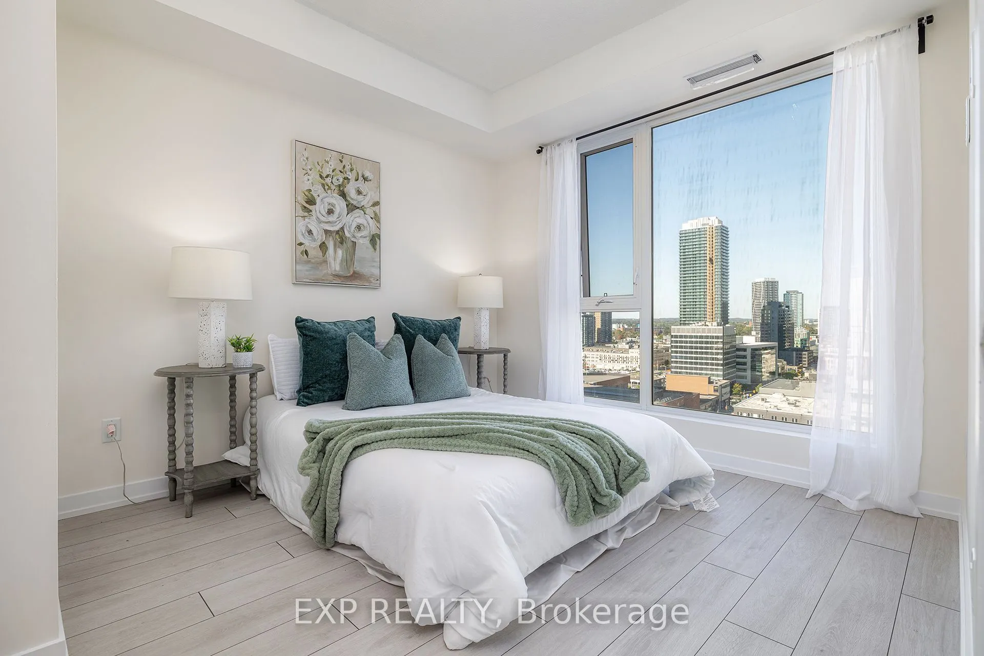 55 DUKE Street W, #1401