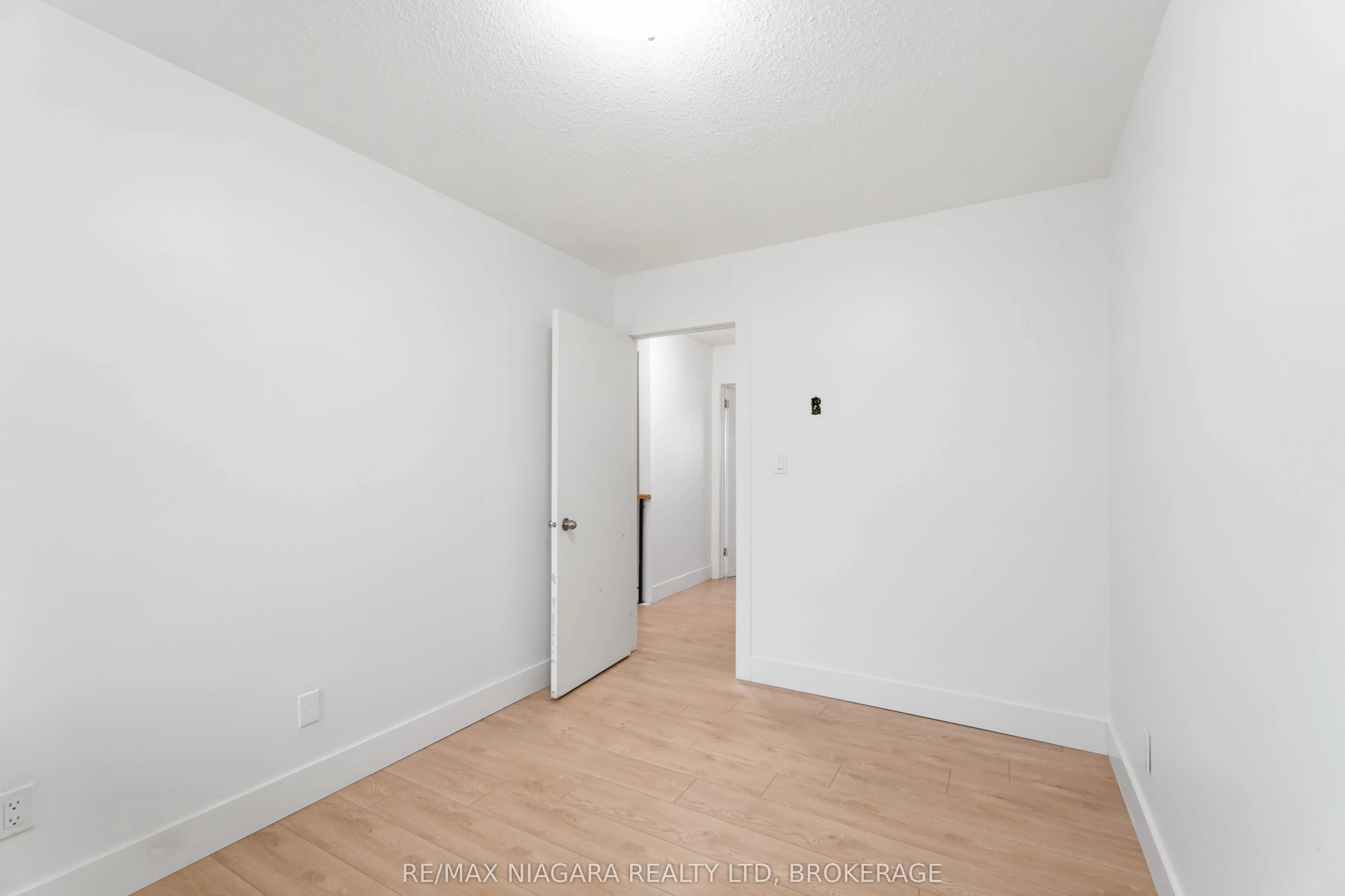 100 Brownleigh Avenue, #112