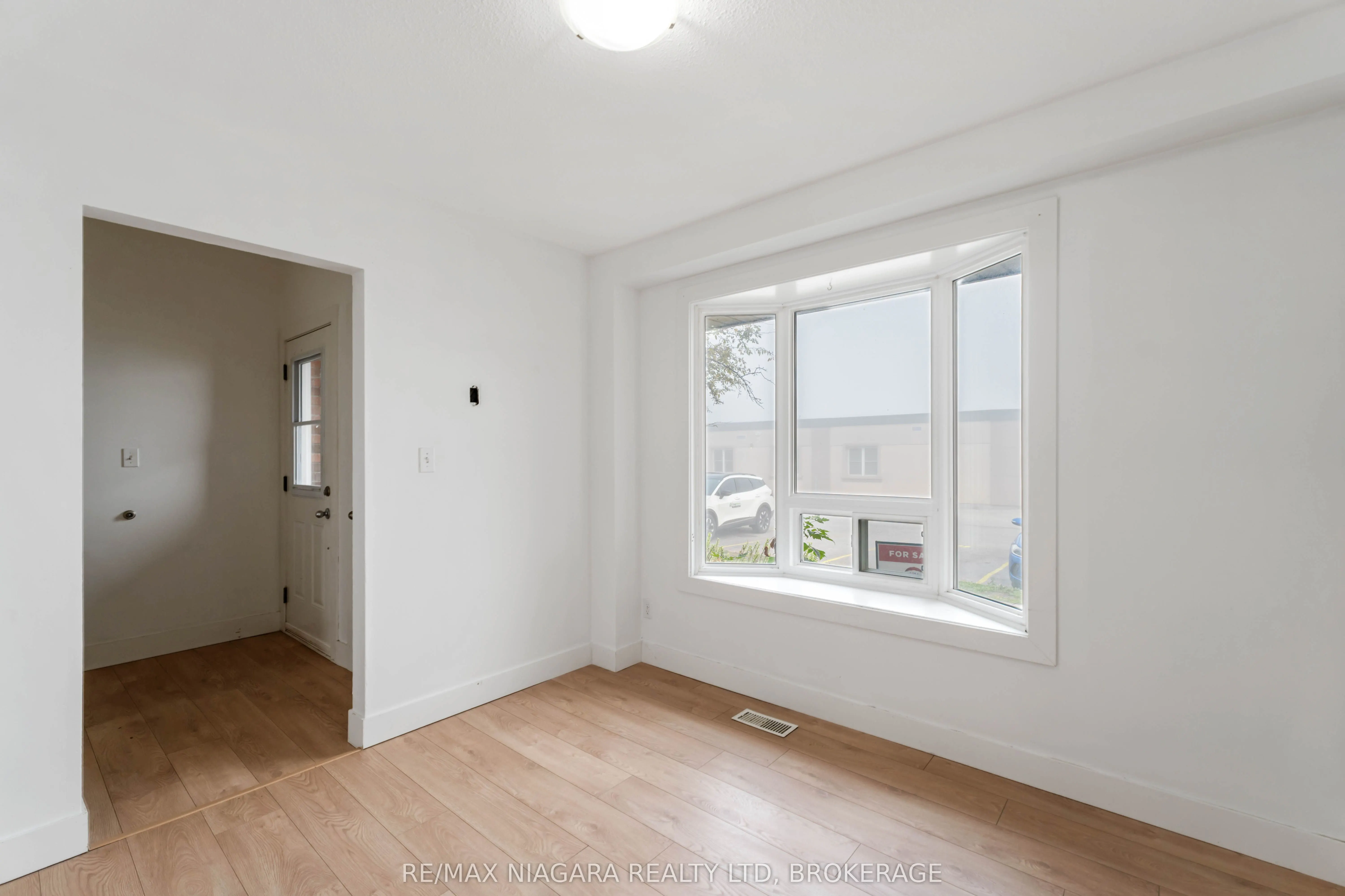 100 Brownleigh Avenue, #112