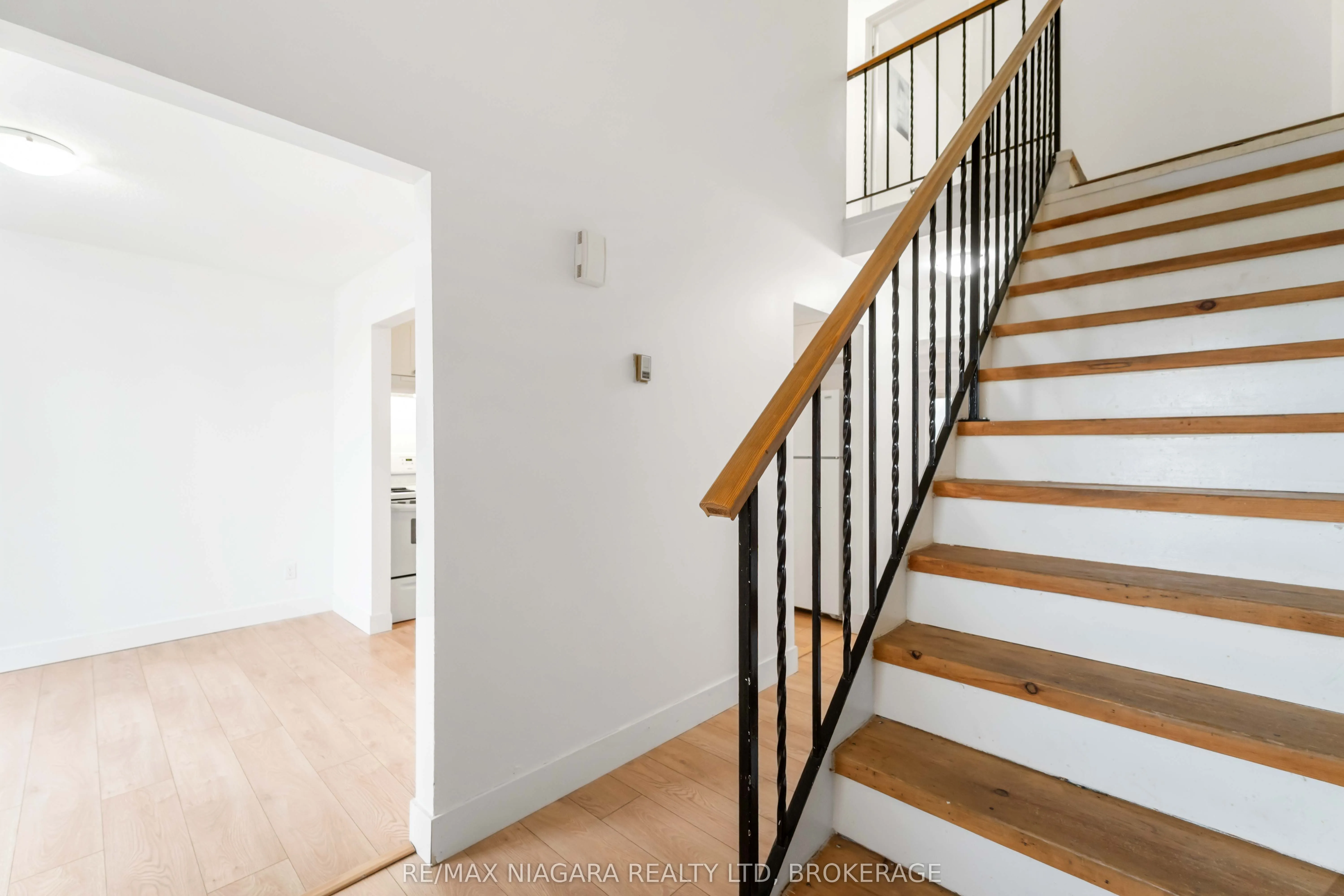 100 Brownleigh Avenue, #112