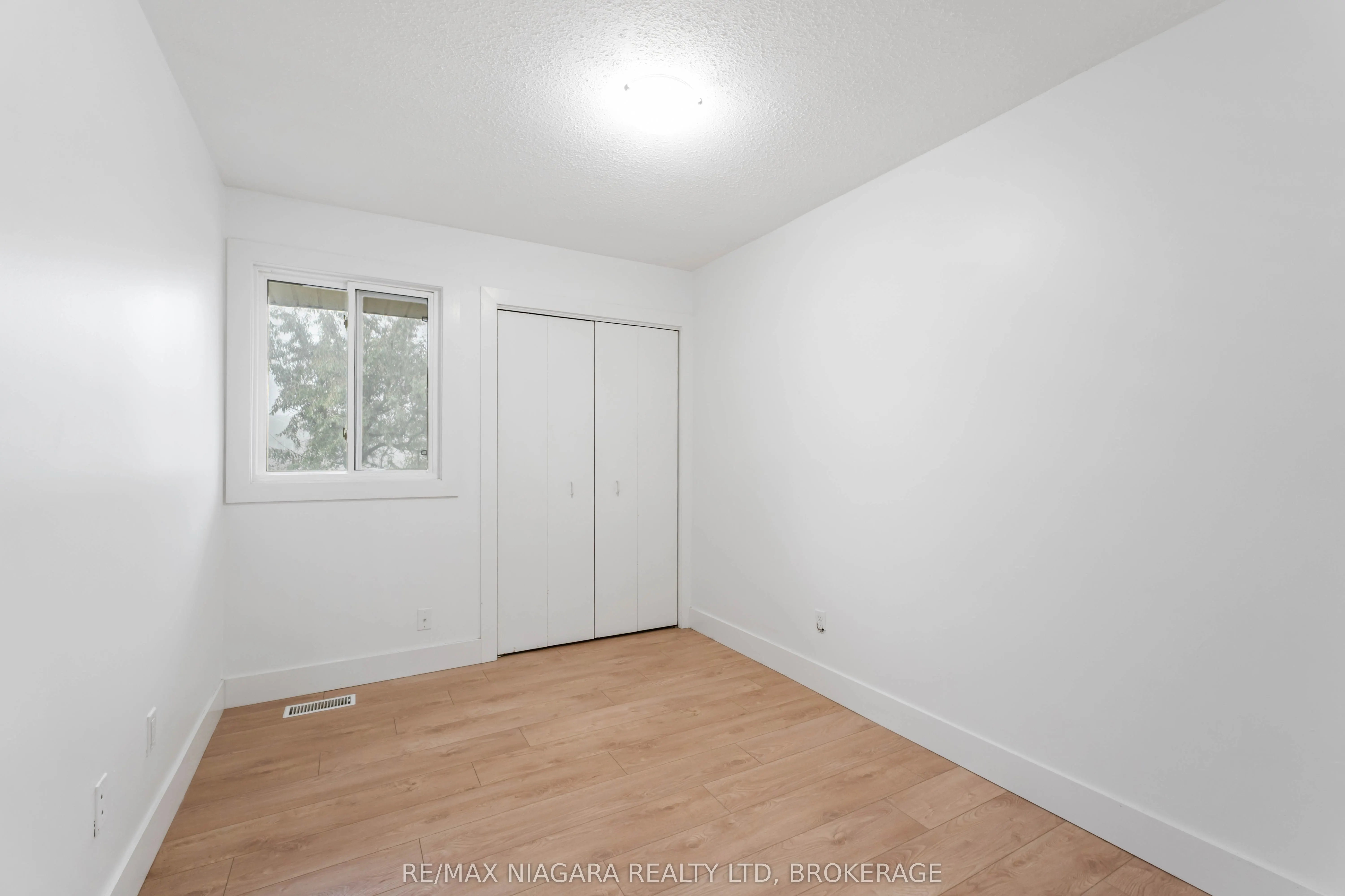 100 Brownleigh Avenue, #112