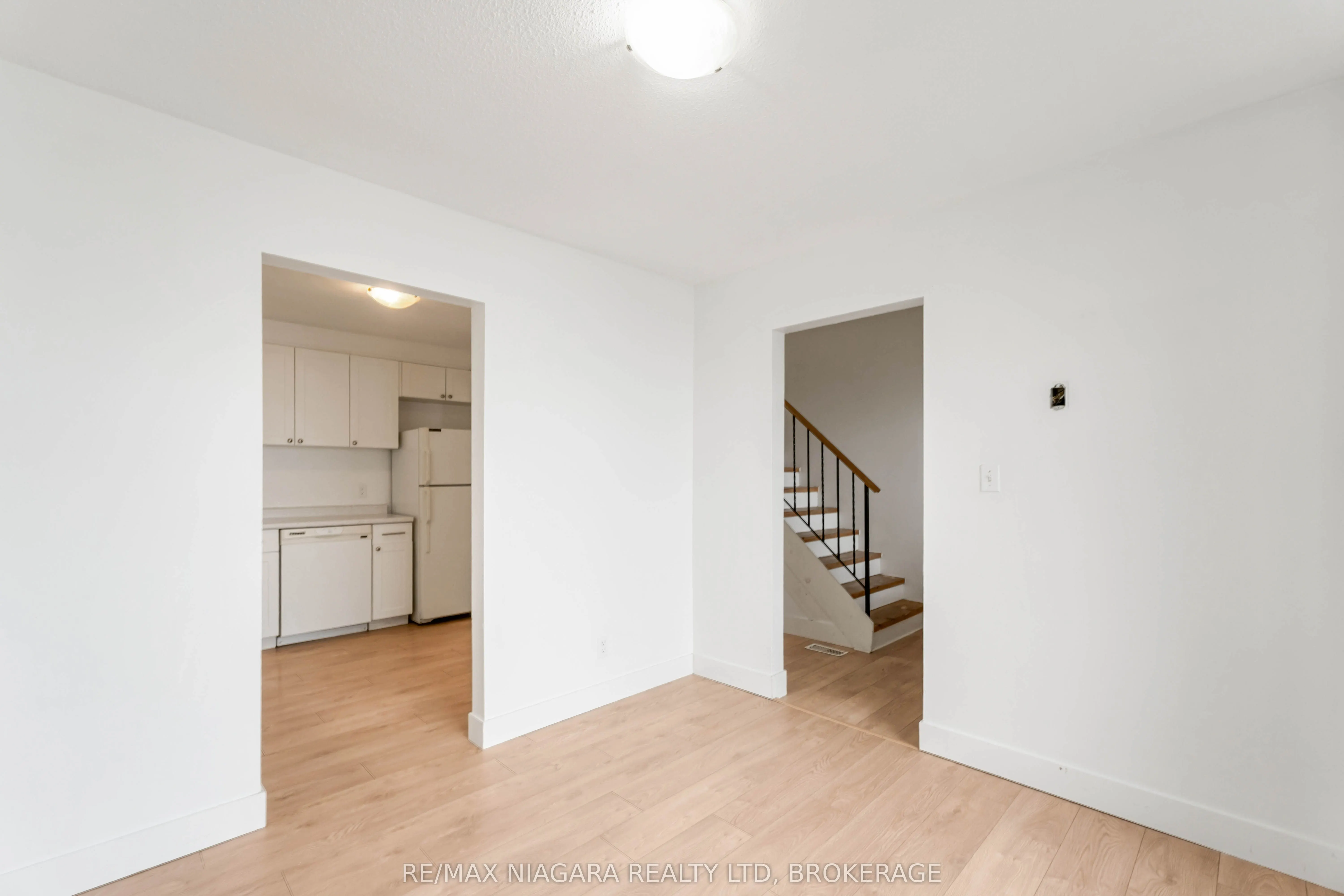 100 Brownleigh Avenue, #112