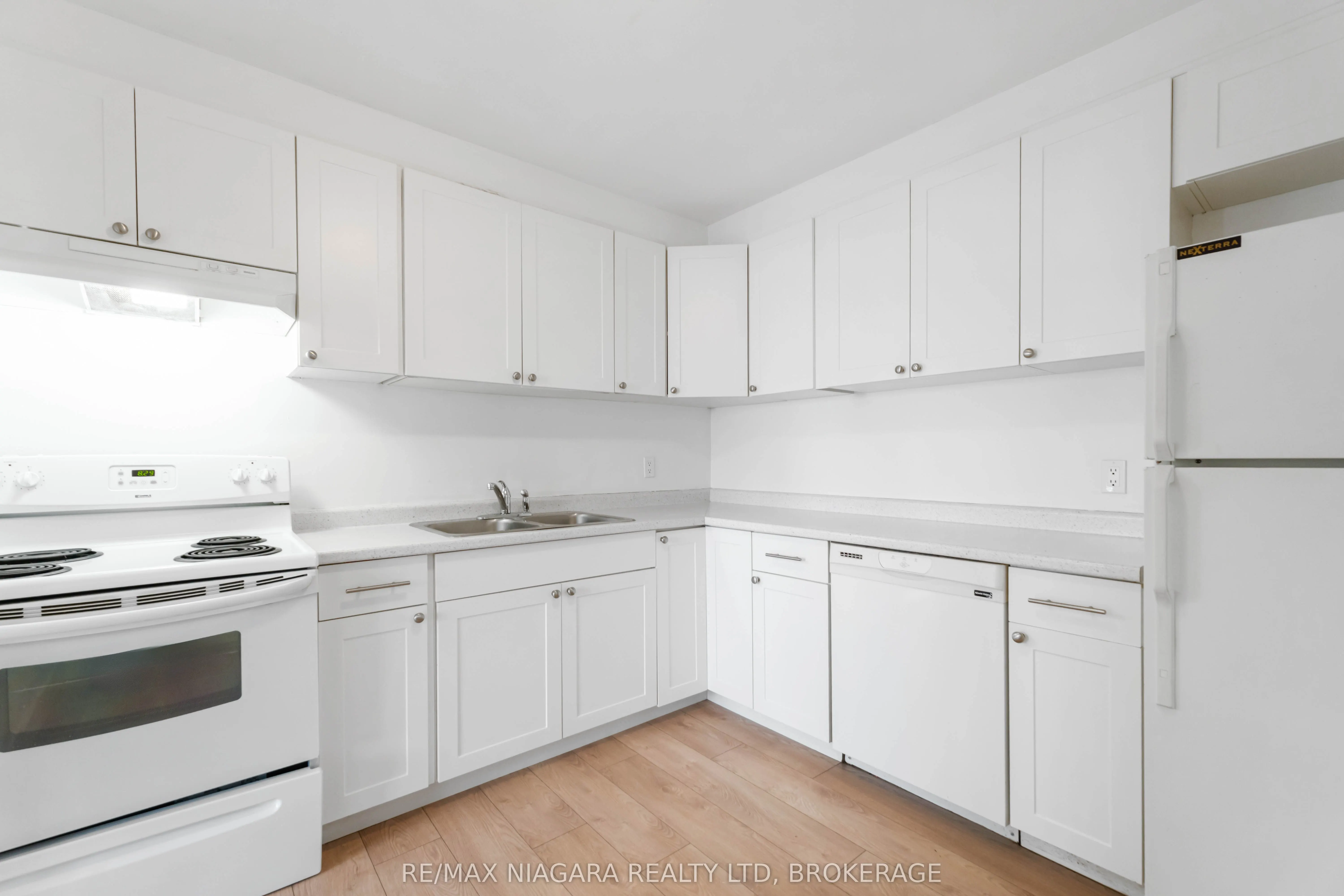100 Brownleigh Avenue, #112