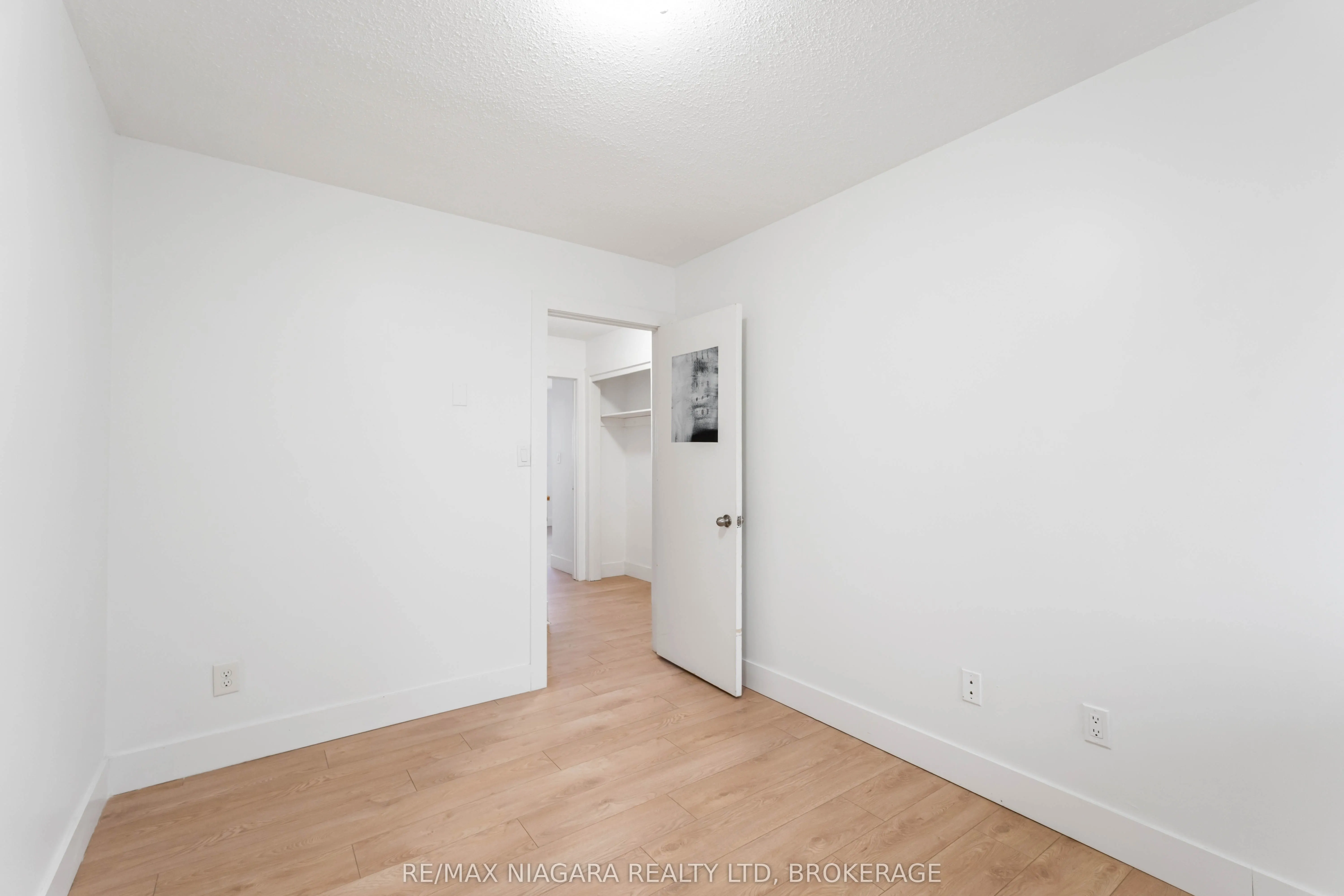 100 Brownleigh Avenue, #112