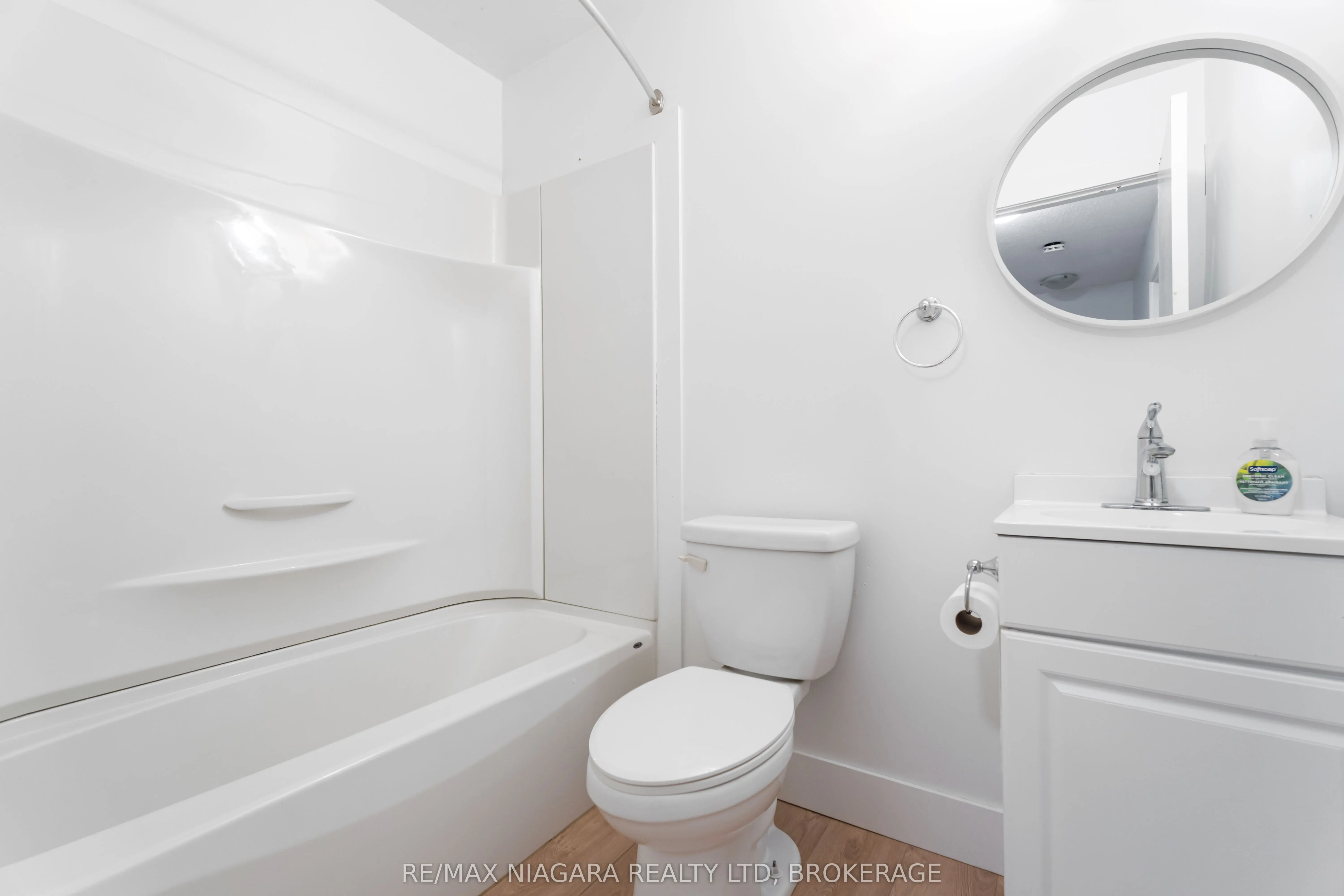 100 Brownleigh Avenue, #112