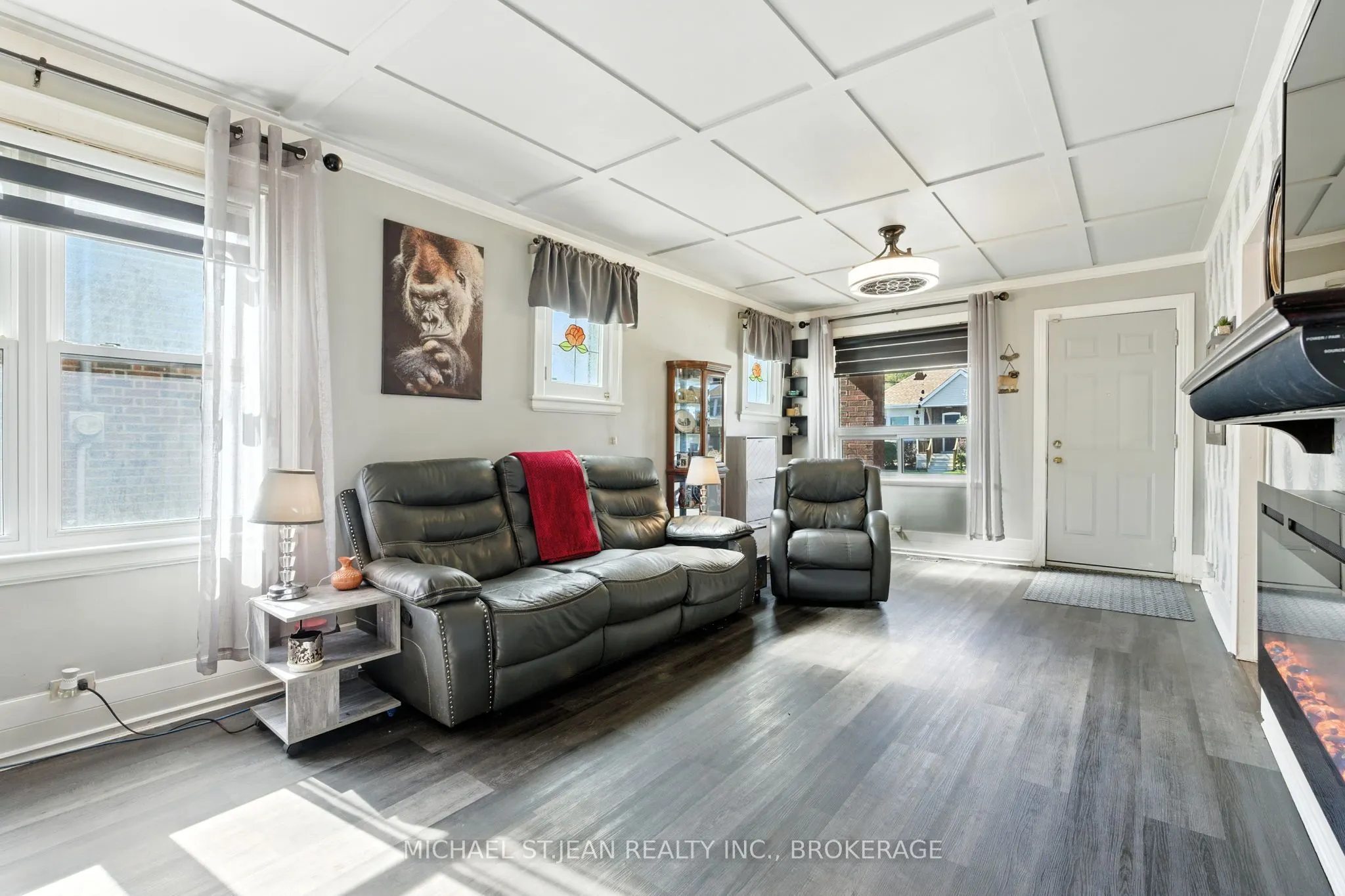 313 Graham Avenue S