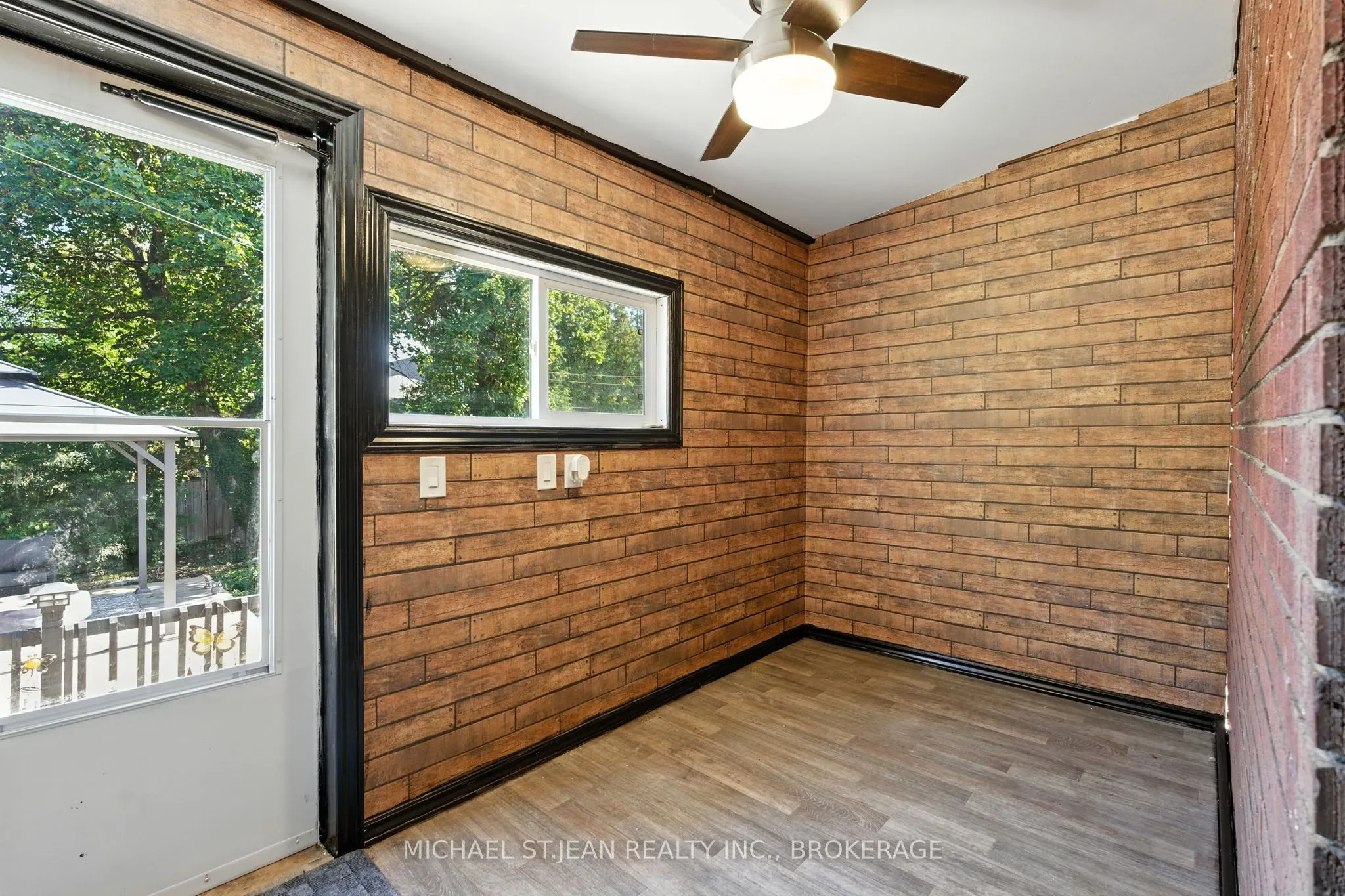 313 Graham Avenue S
