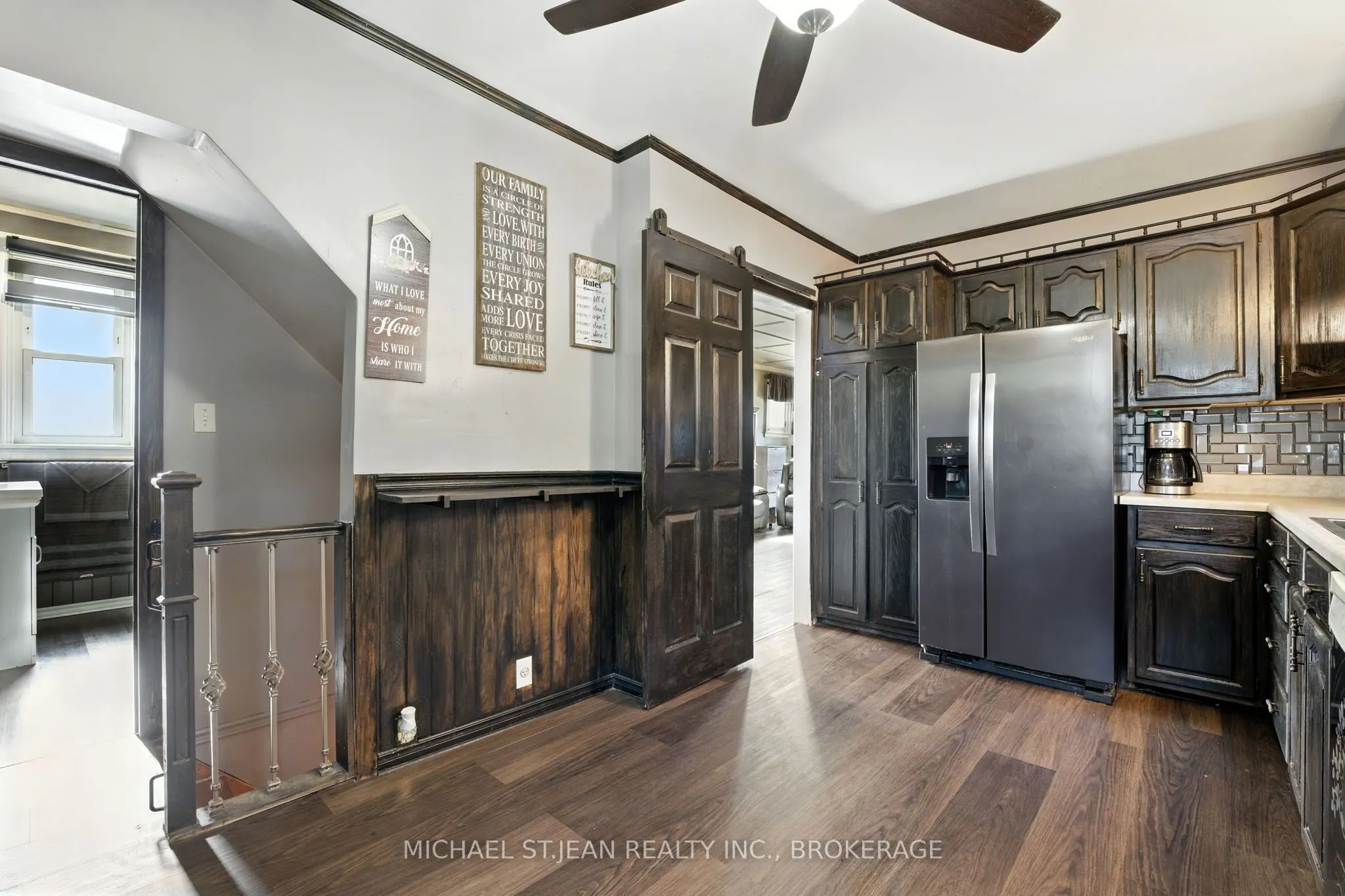 313 Graham Avenue S