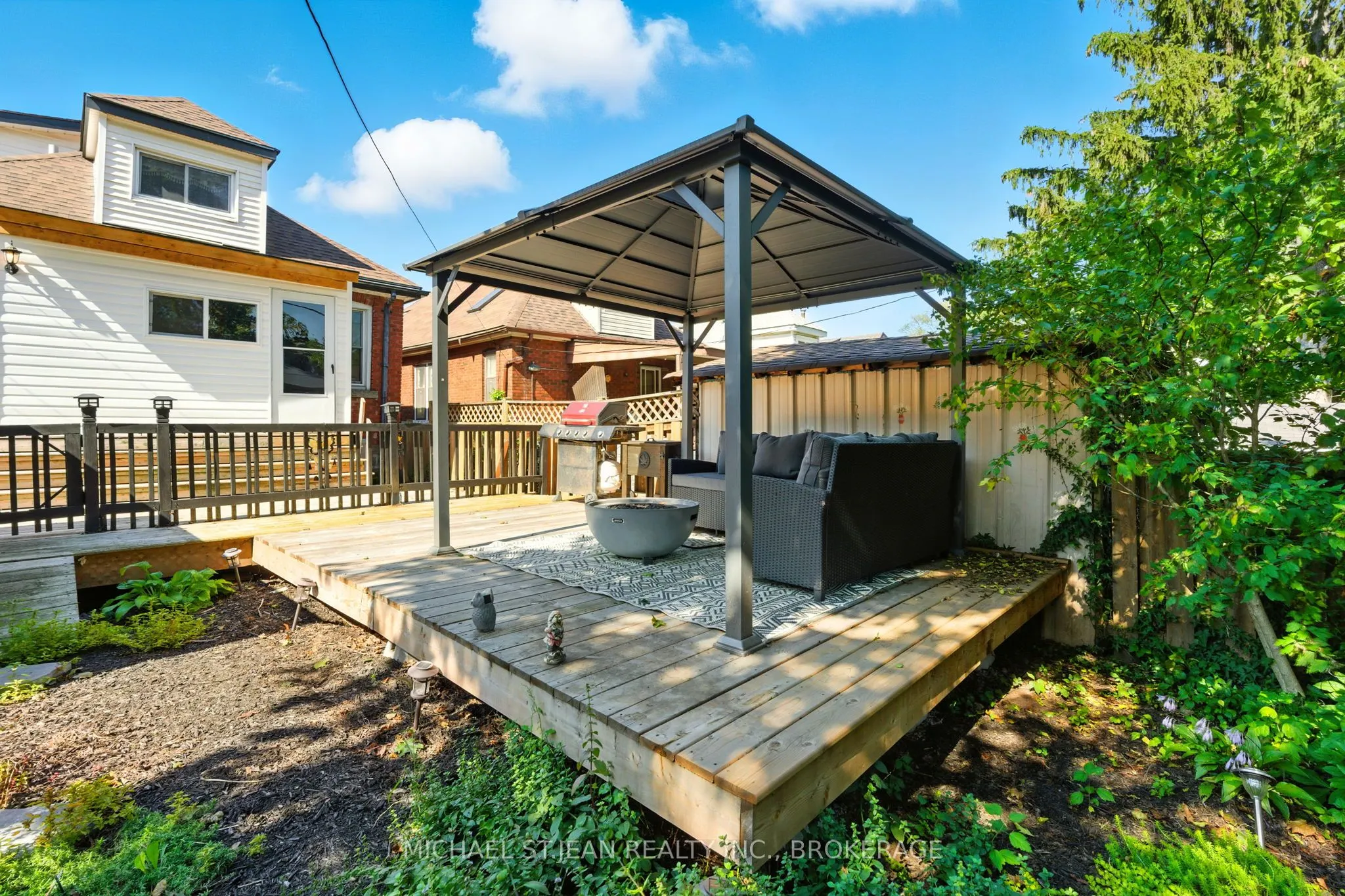 313 Graham Avenue S