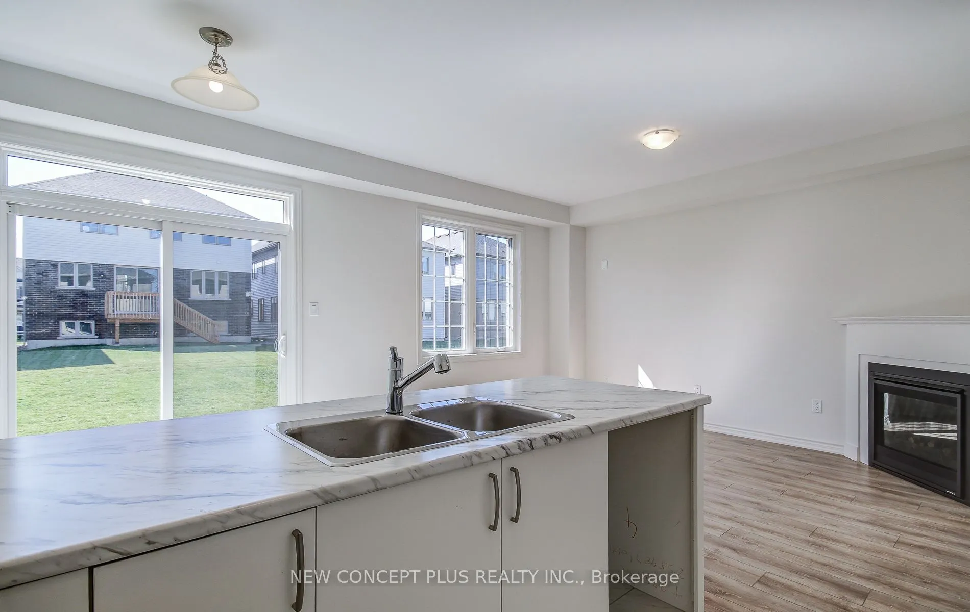 64 Prest Way SE