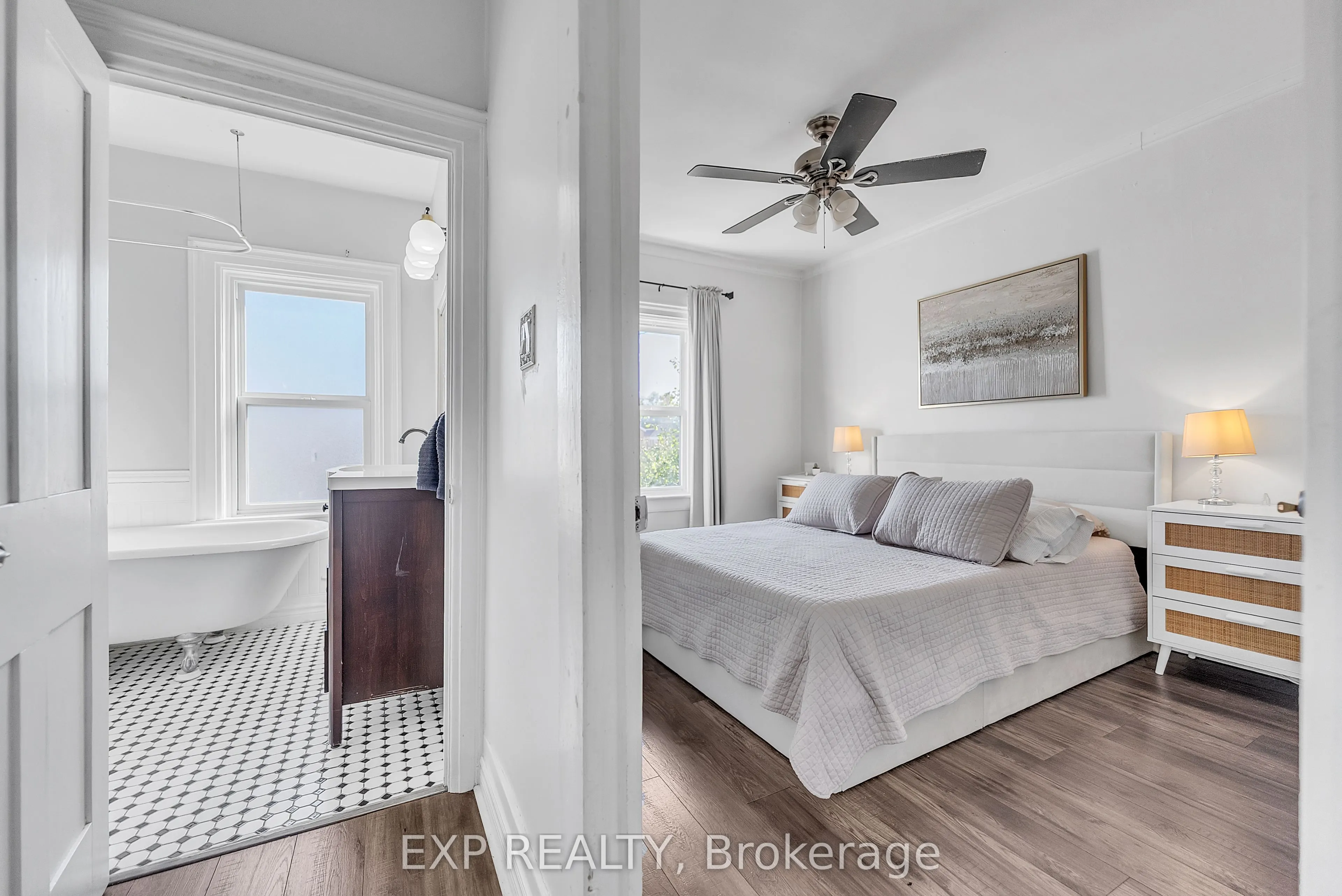 130 John Street S