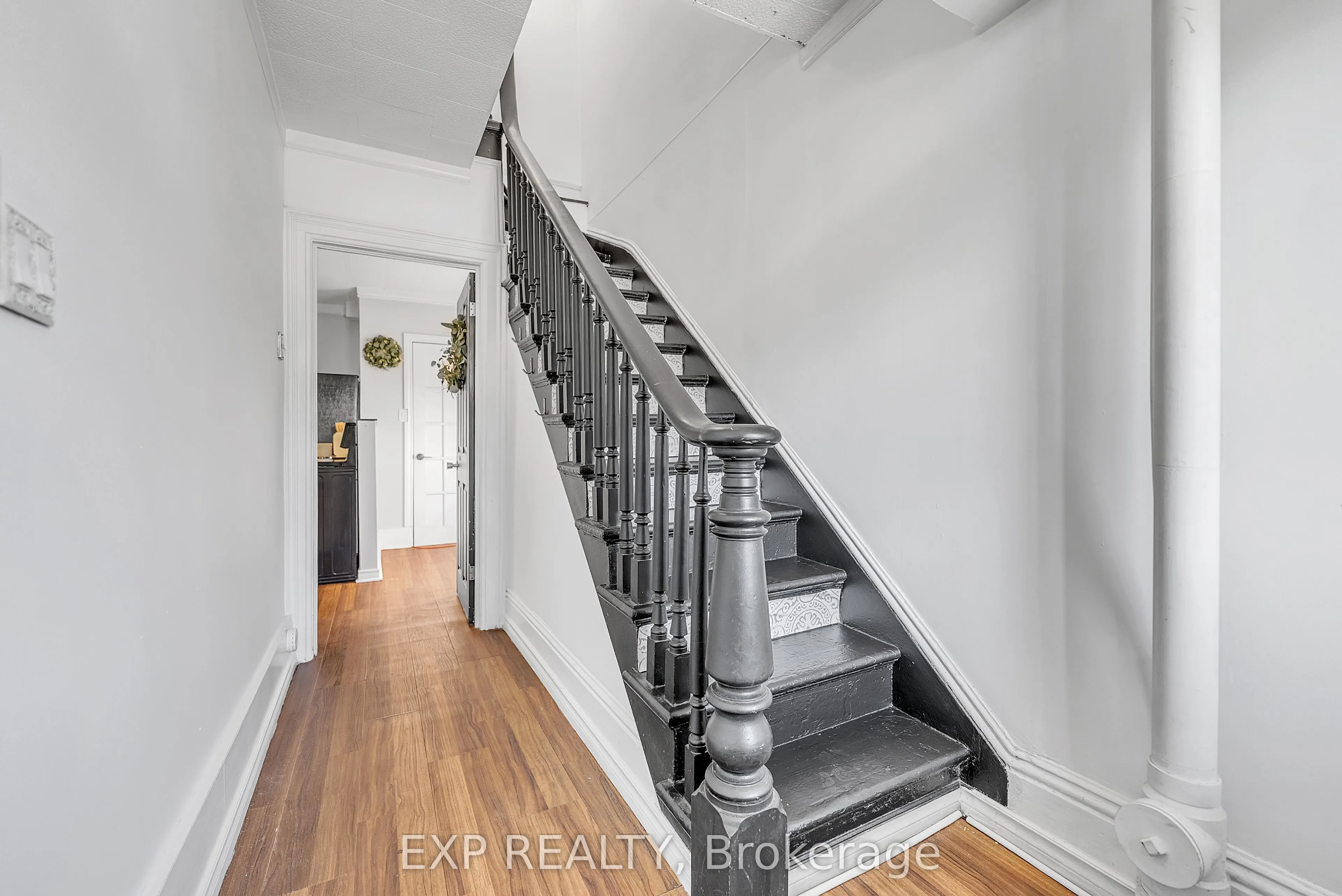 130 John Street S