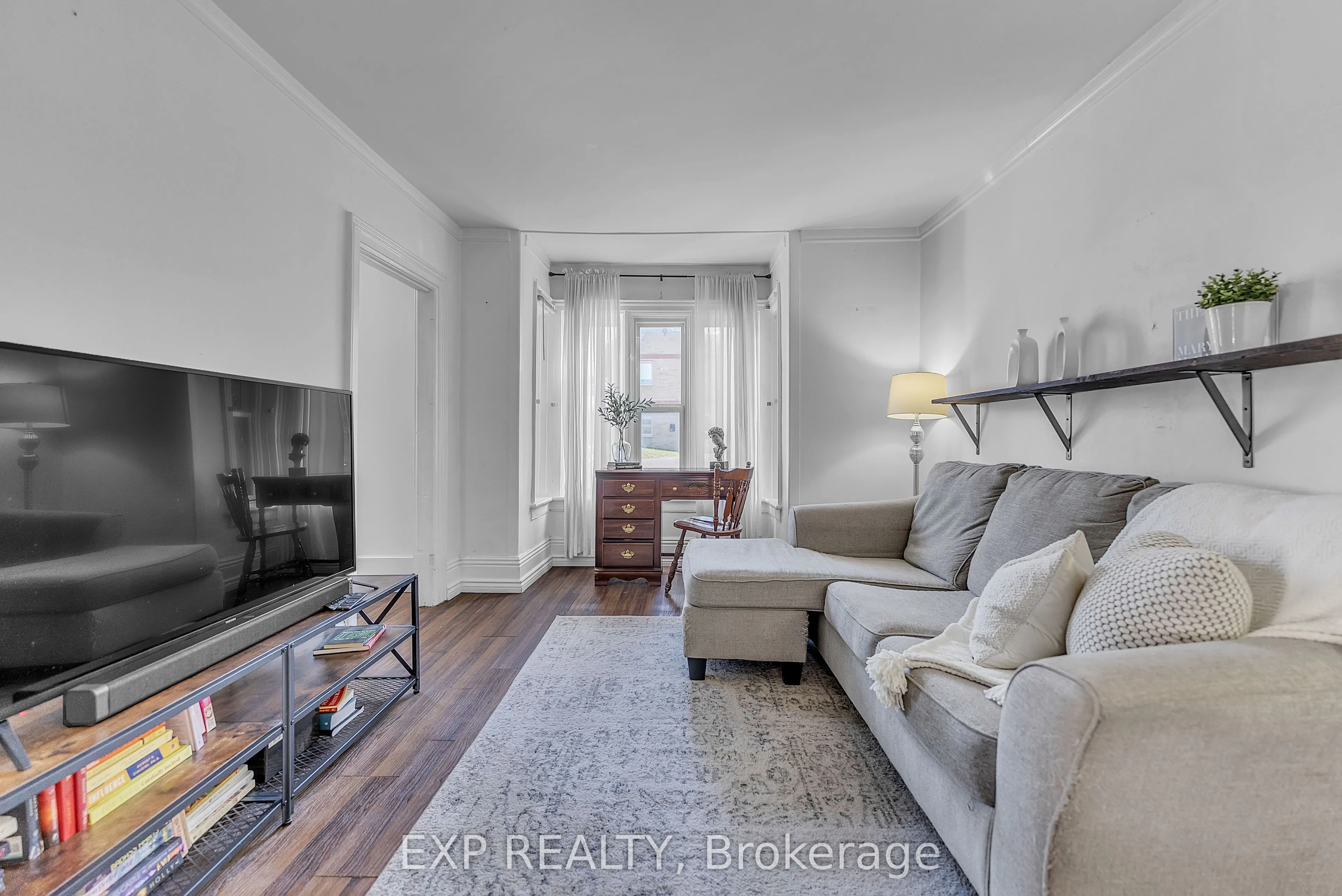 130 John Street S