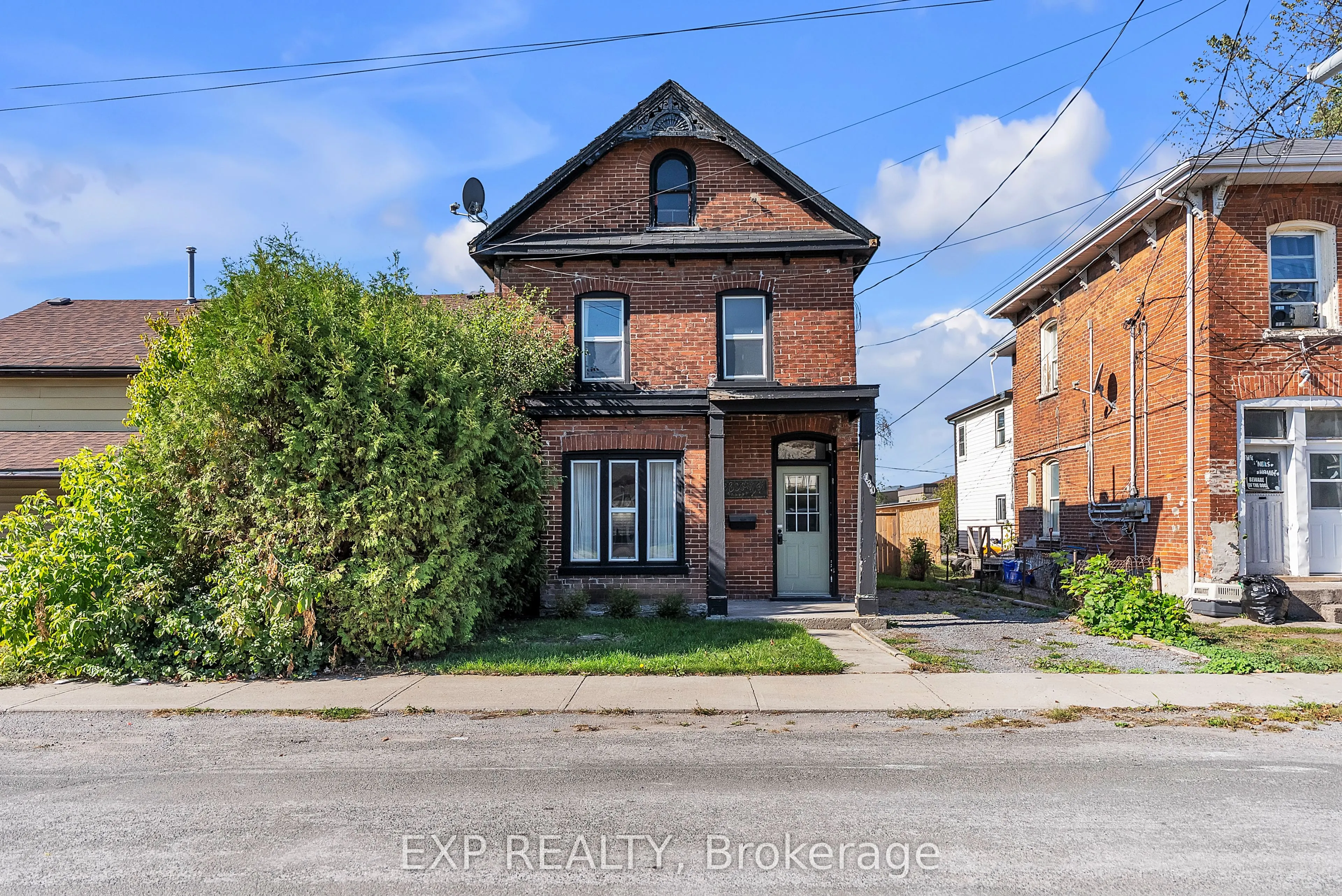 130 John Street S