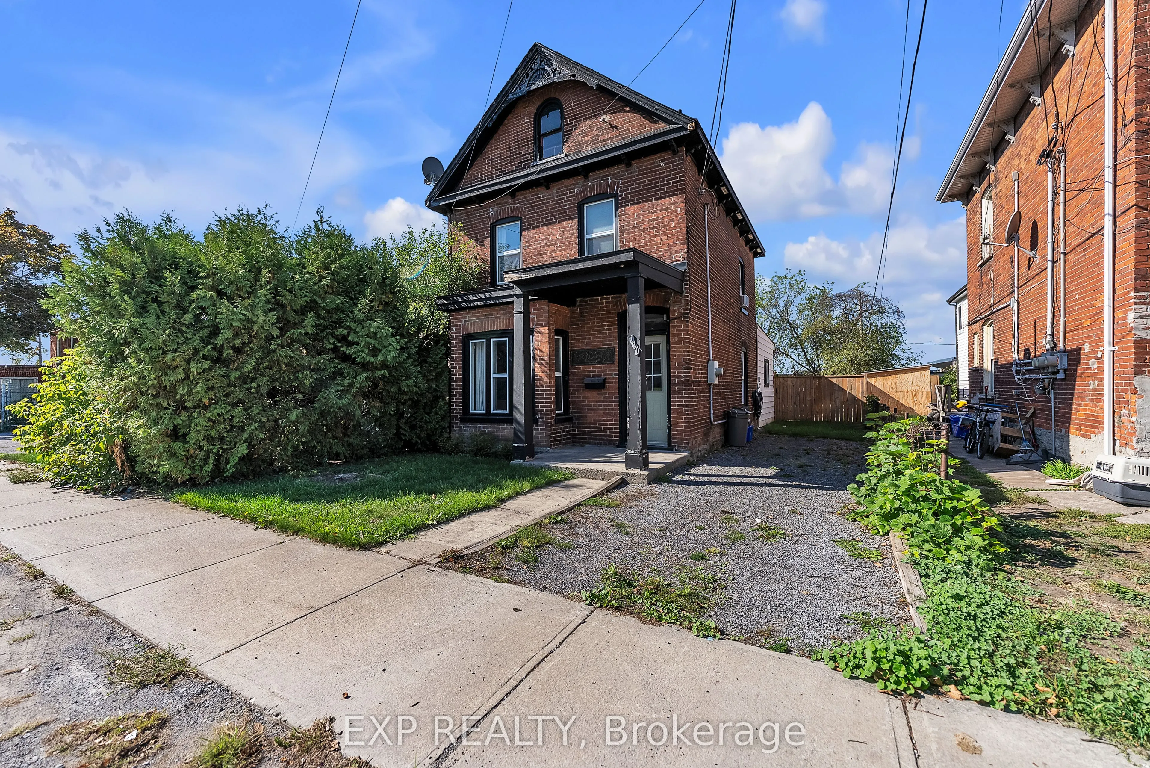 130 John Street S