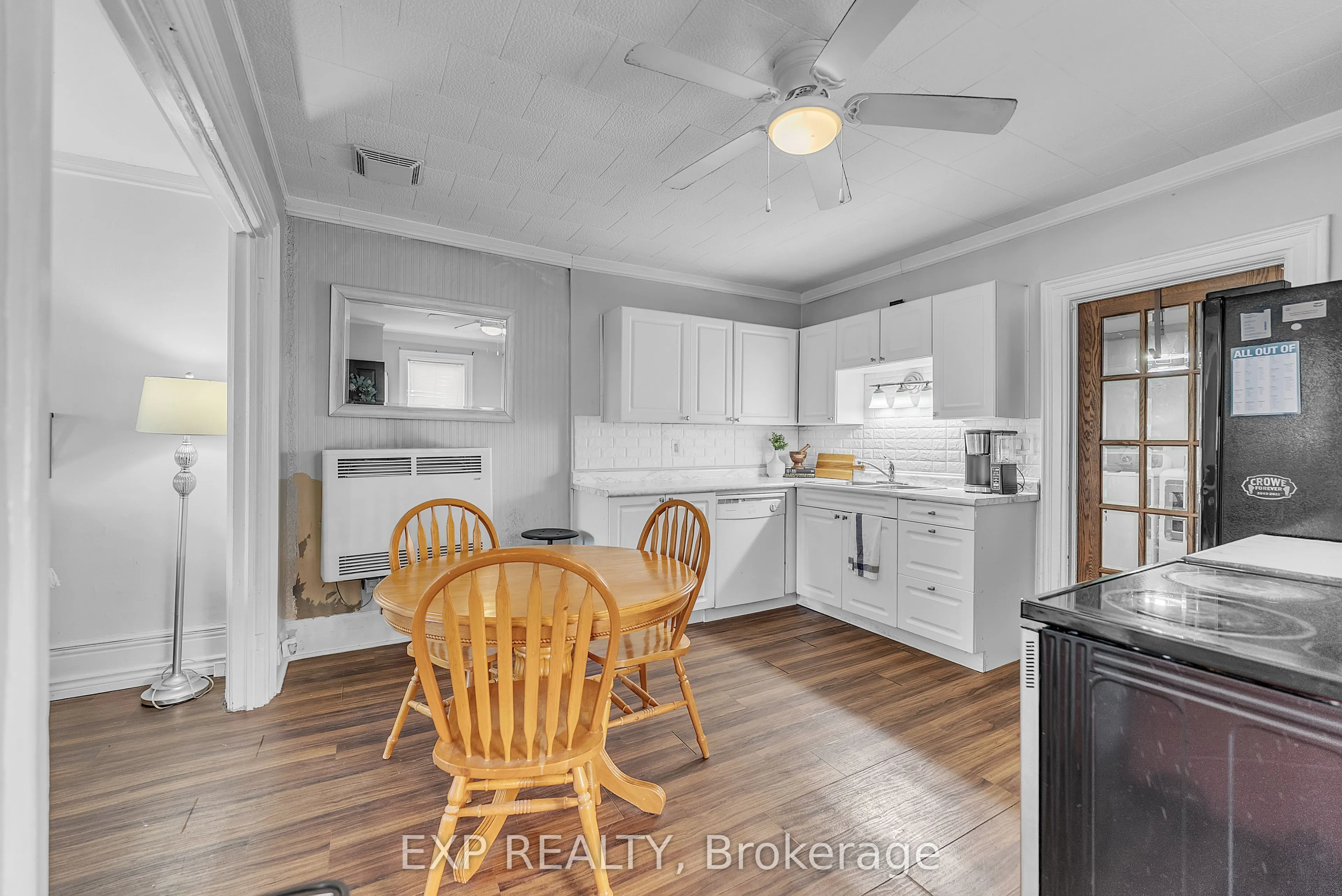 130 John Street S