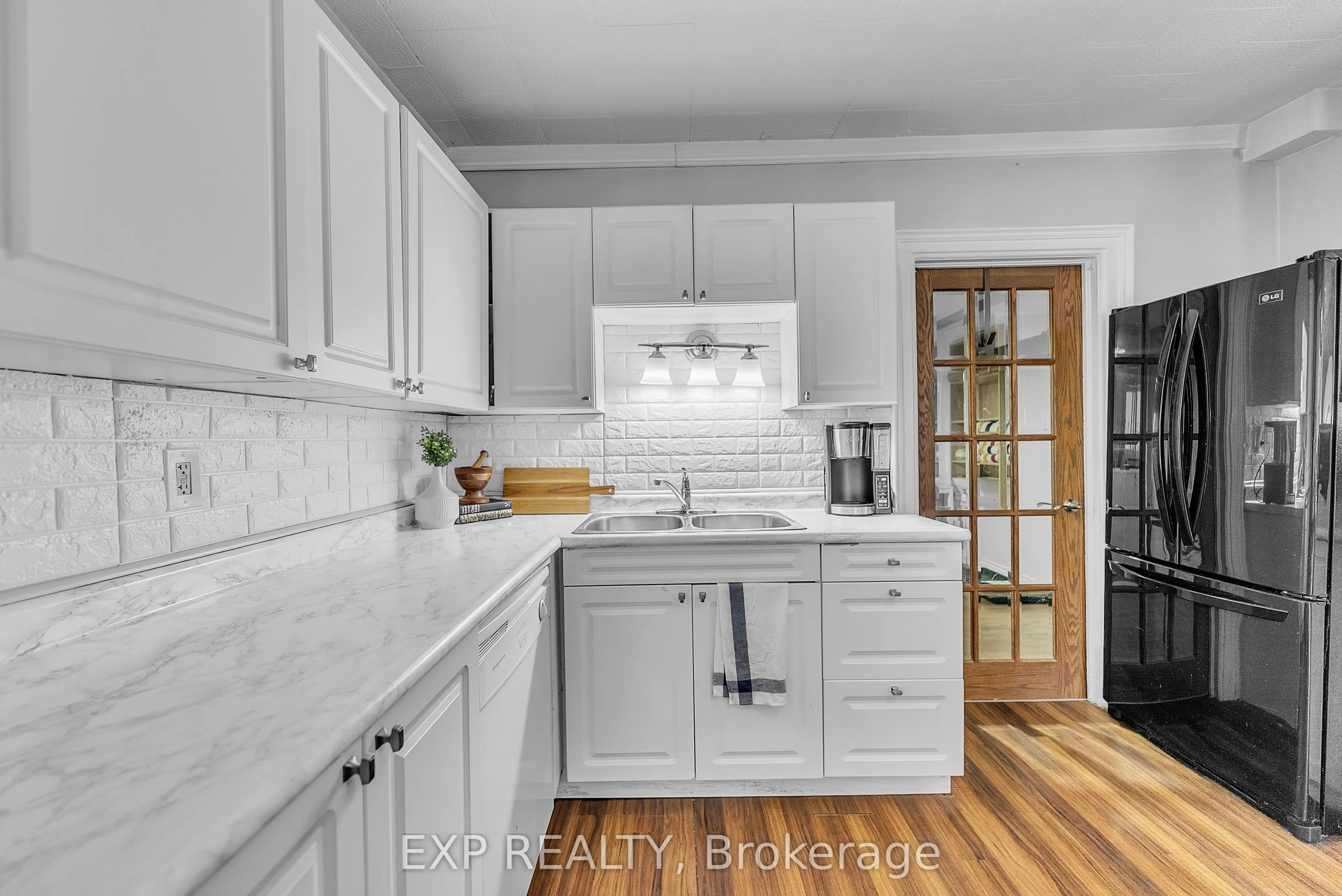 130 John Street S