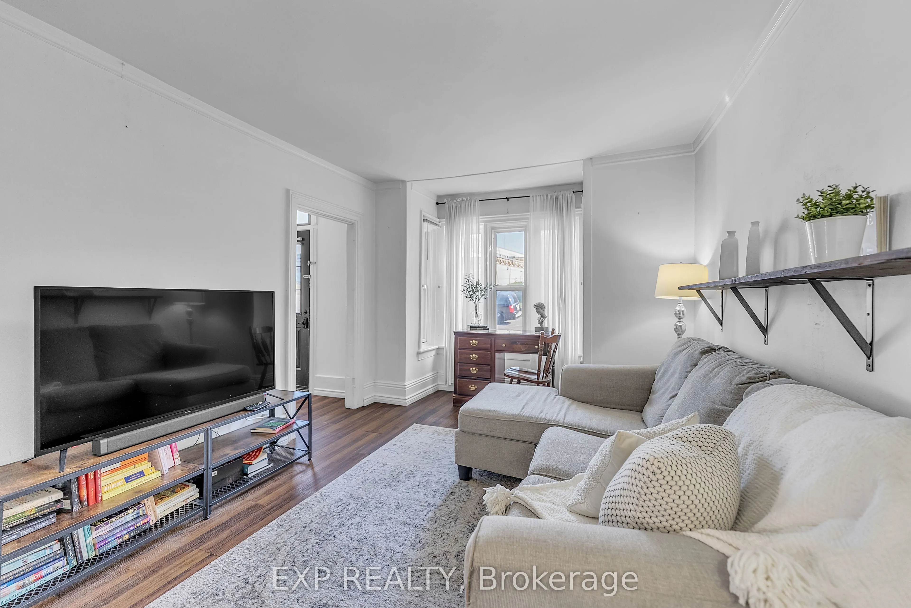 130 John Street S