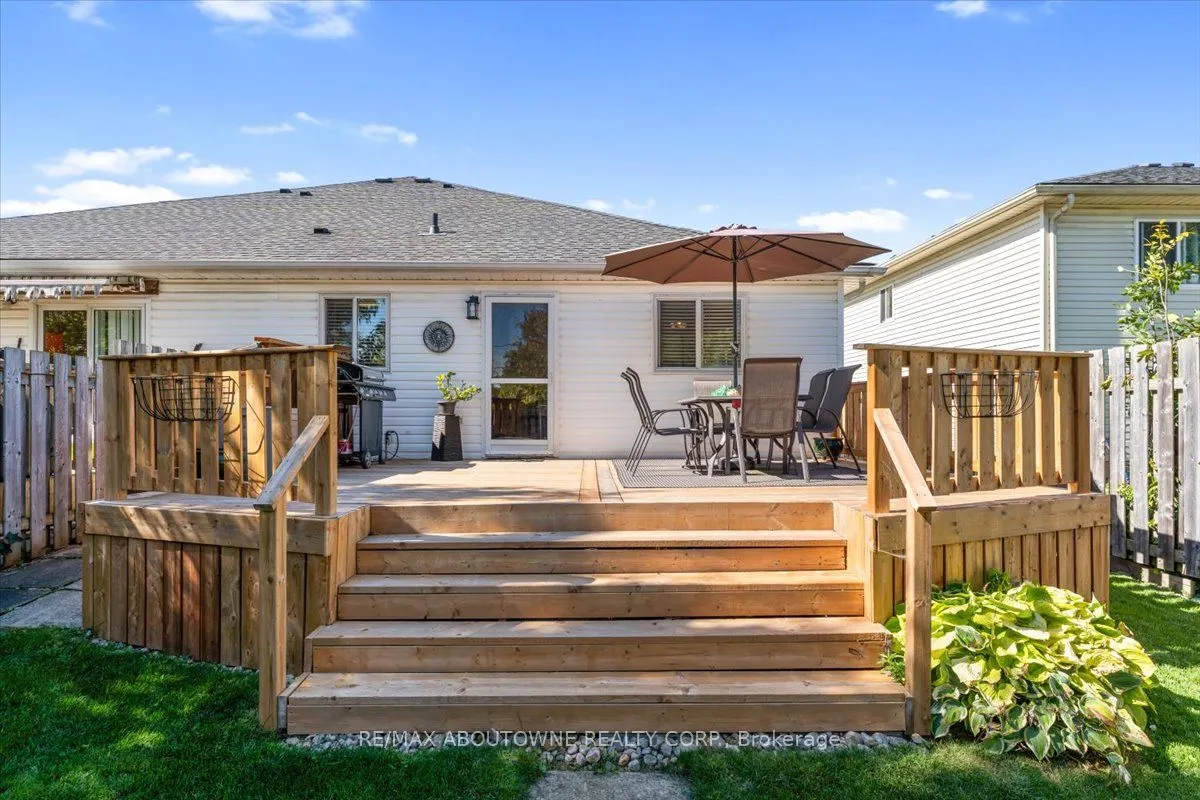 191 Autumn Crescent