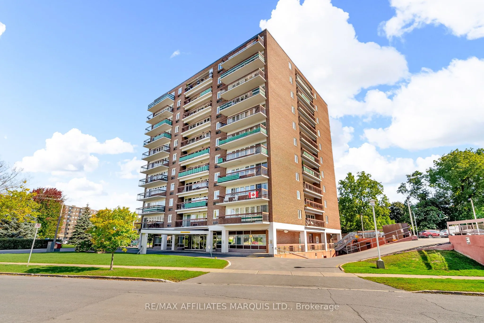 308 Second Street E, #302