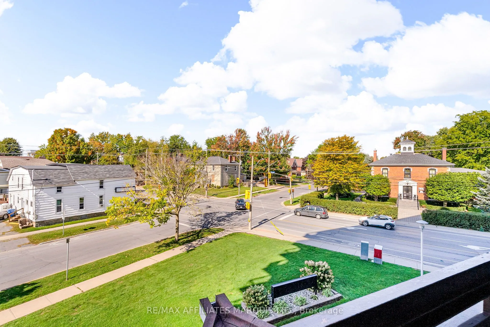 308 Second Street E, #302